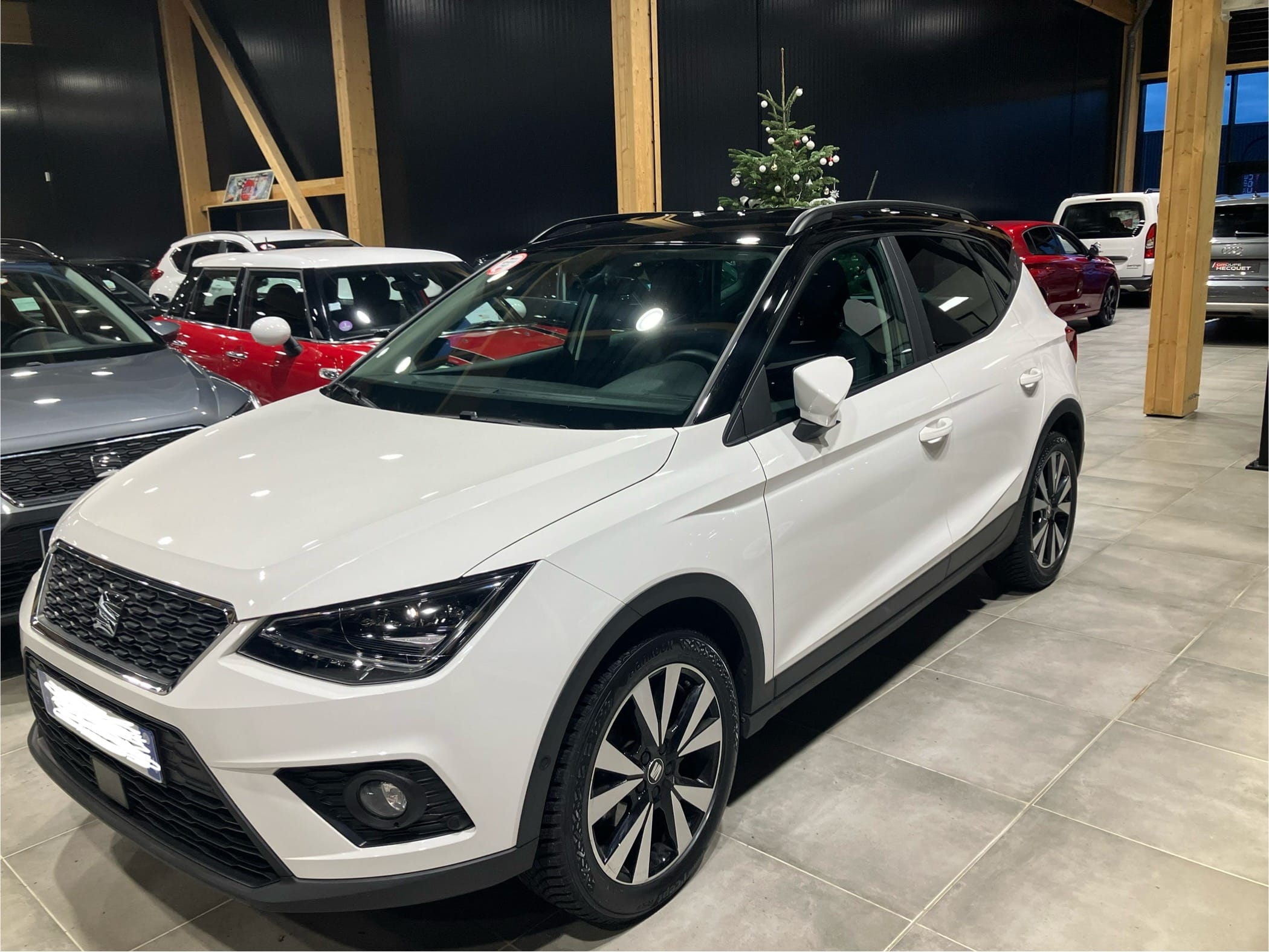 Seat Arona, 2021, Essence 95
