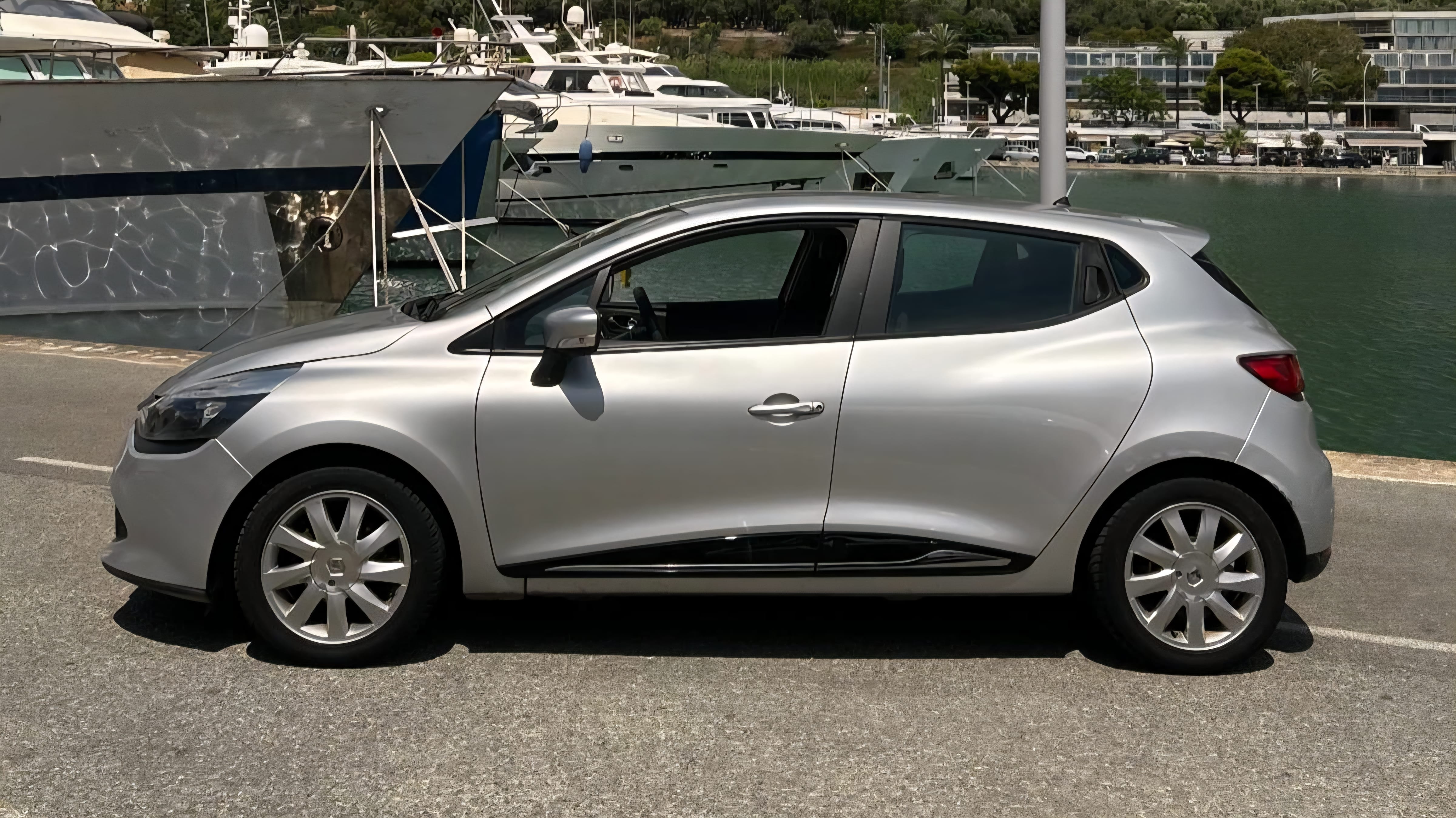 Renault Clio 1.2 16v 75 avec Climatisation