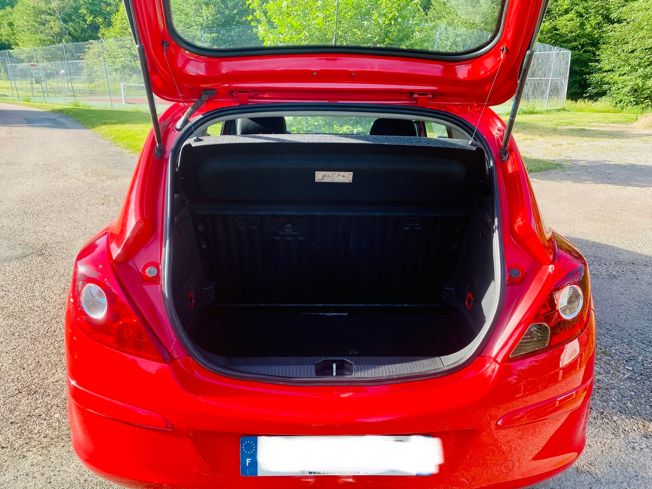 Opel Corsa (9min à pied de la gare)