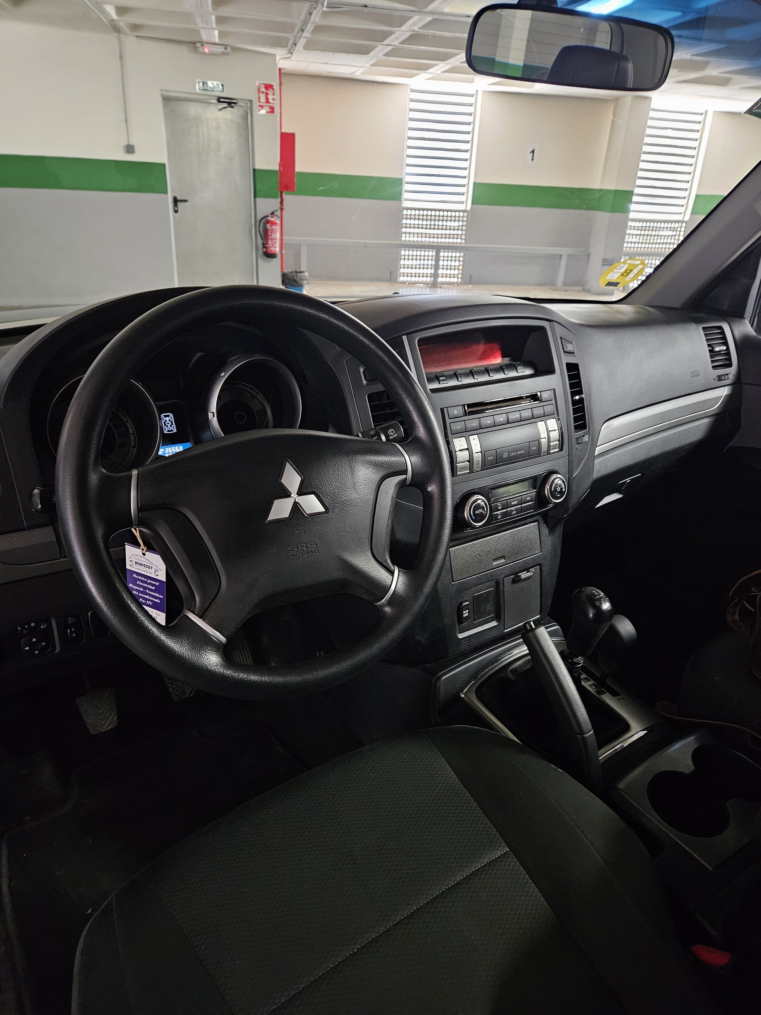 Mitsubishi Montero con Tracción cuatro ruedas