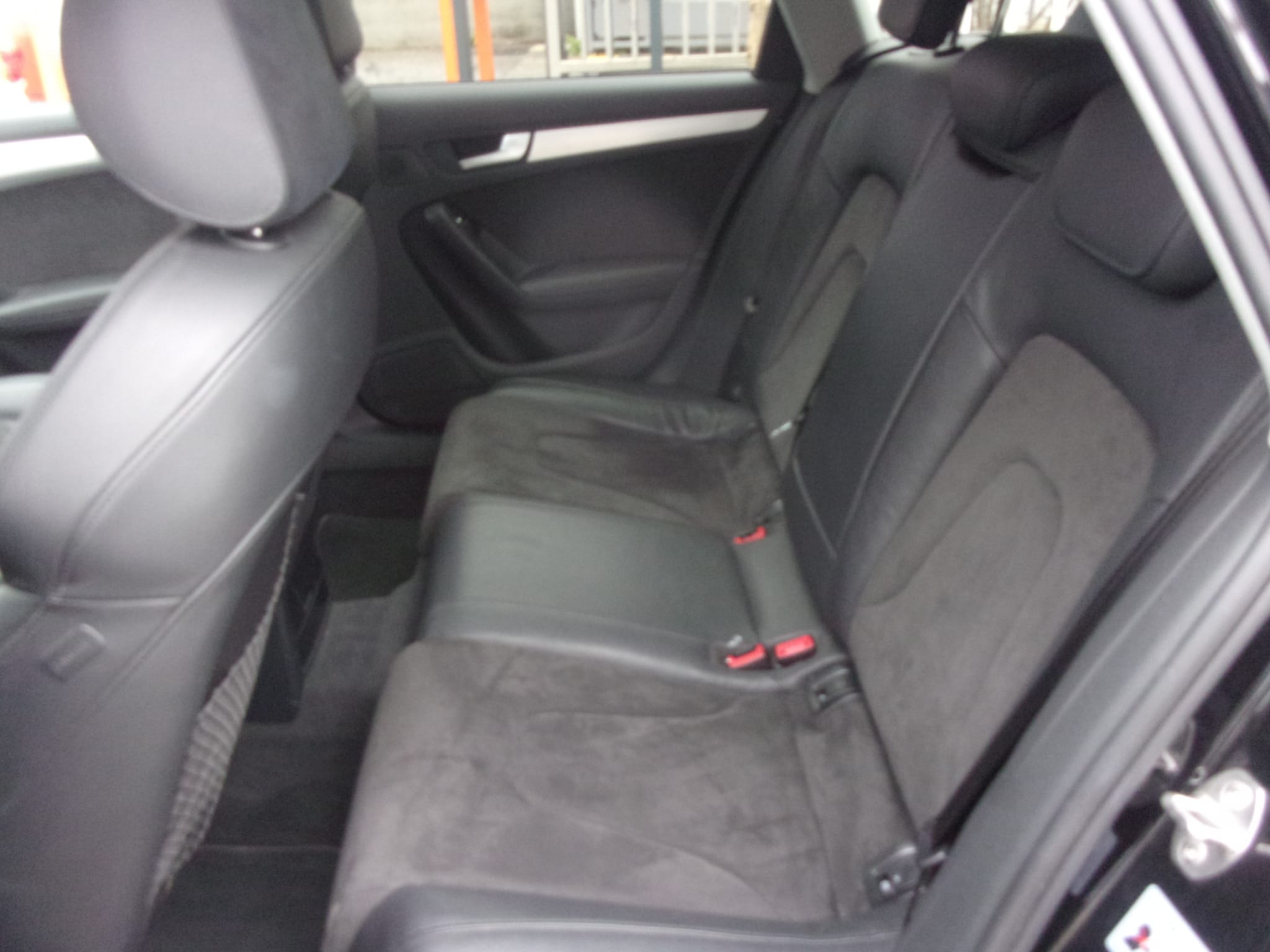 Audi A4 Avant Quattro 2.0 TDI 190ch Sline avec Attelage