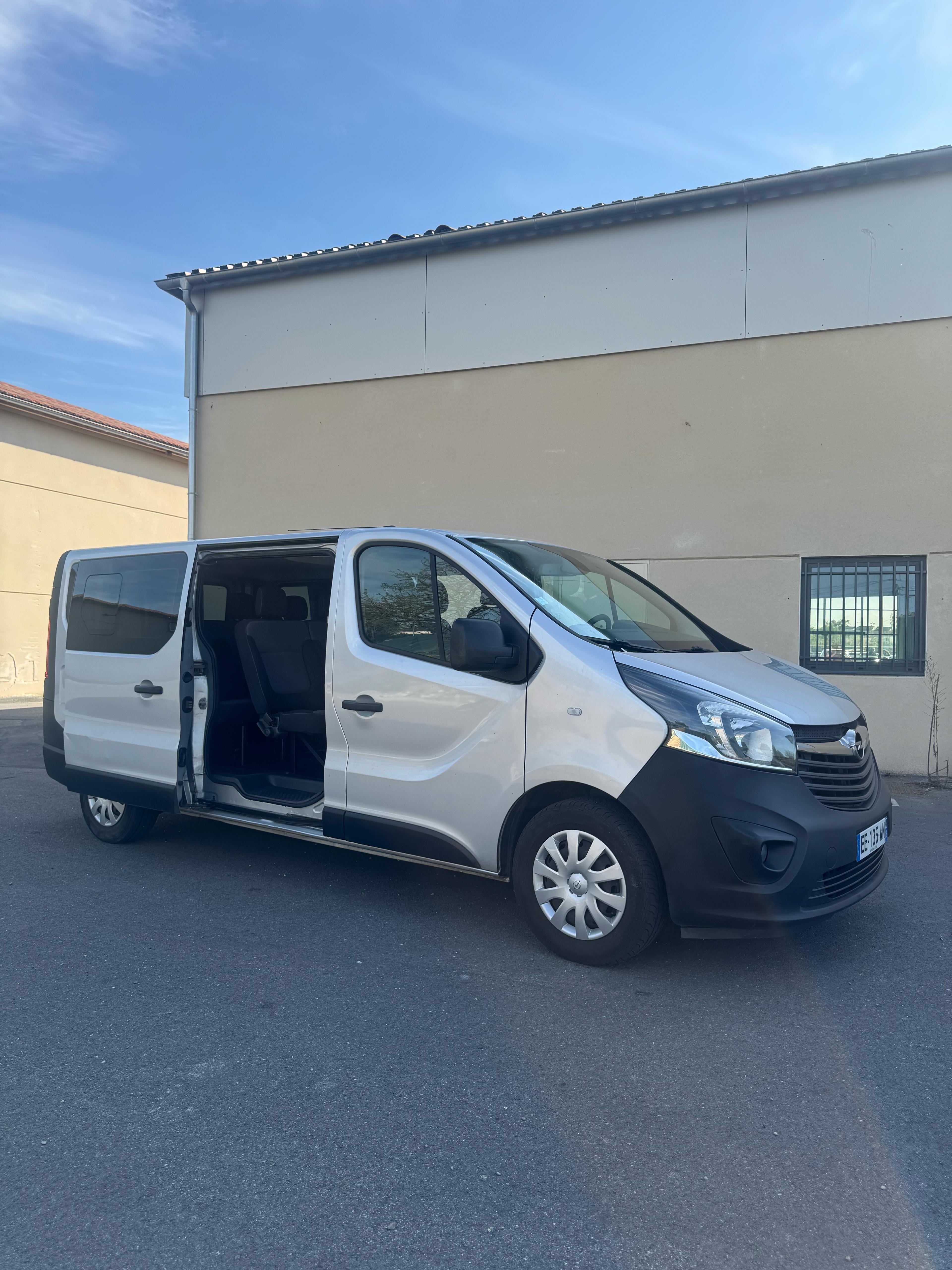 Opel Vivaro avec Climatisation