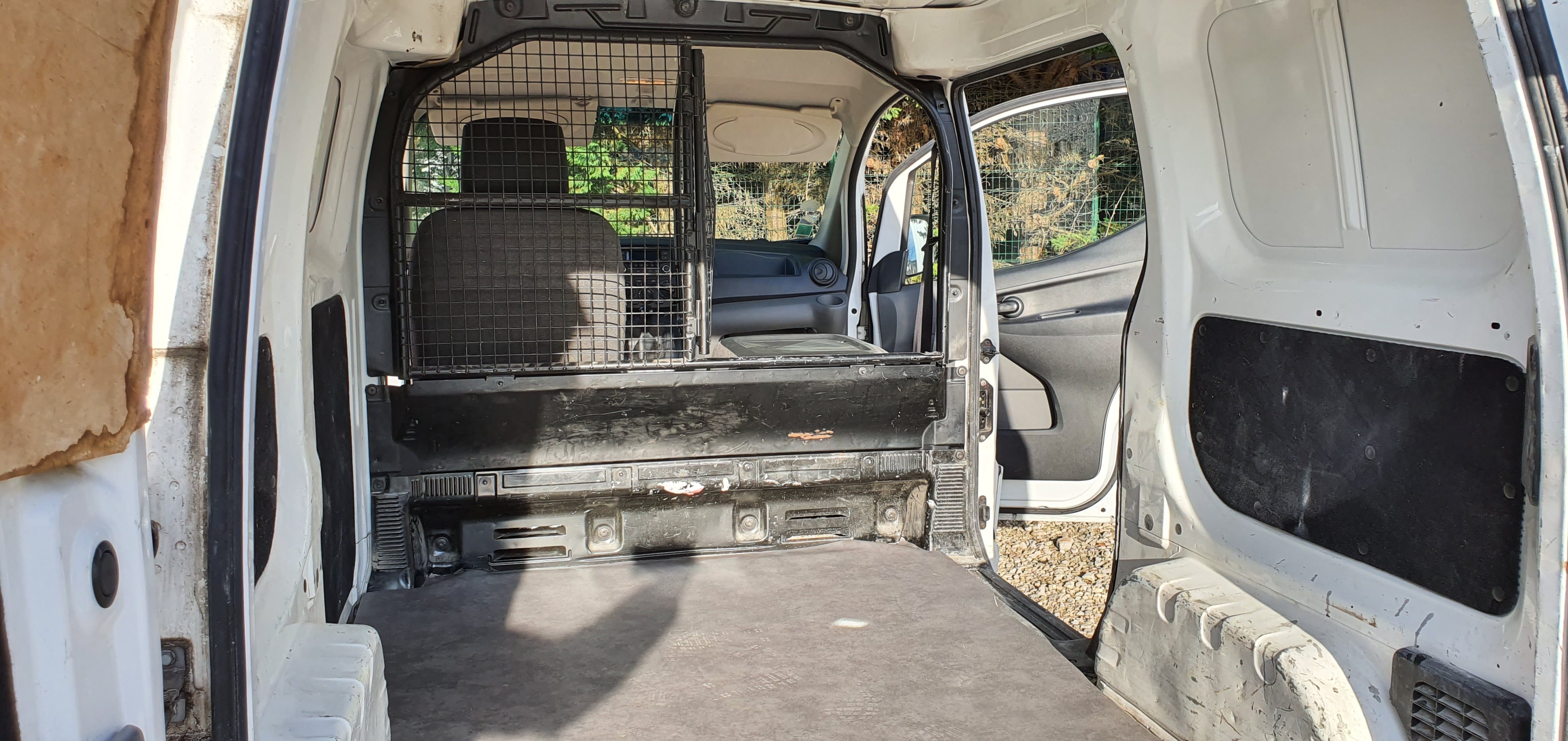 Nissan NV200 1.5 DCi CM837JN avec Entrée audio / iPod
