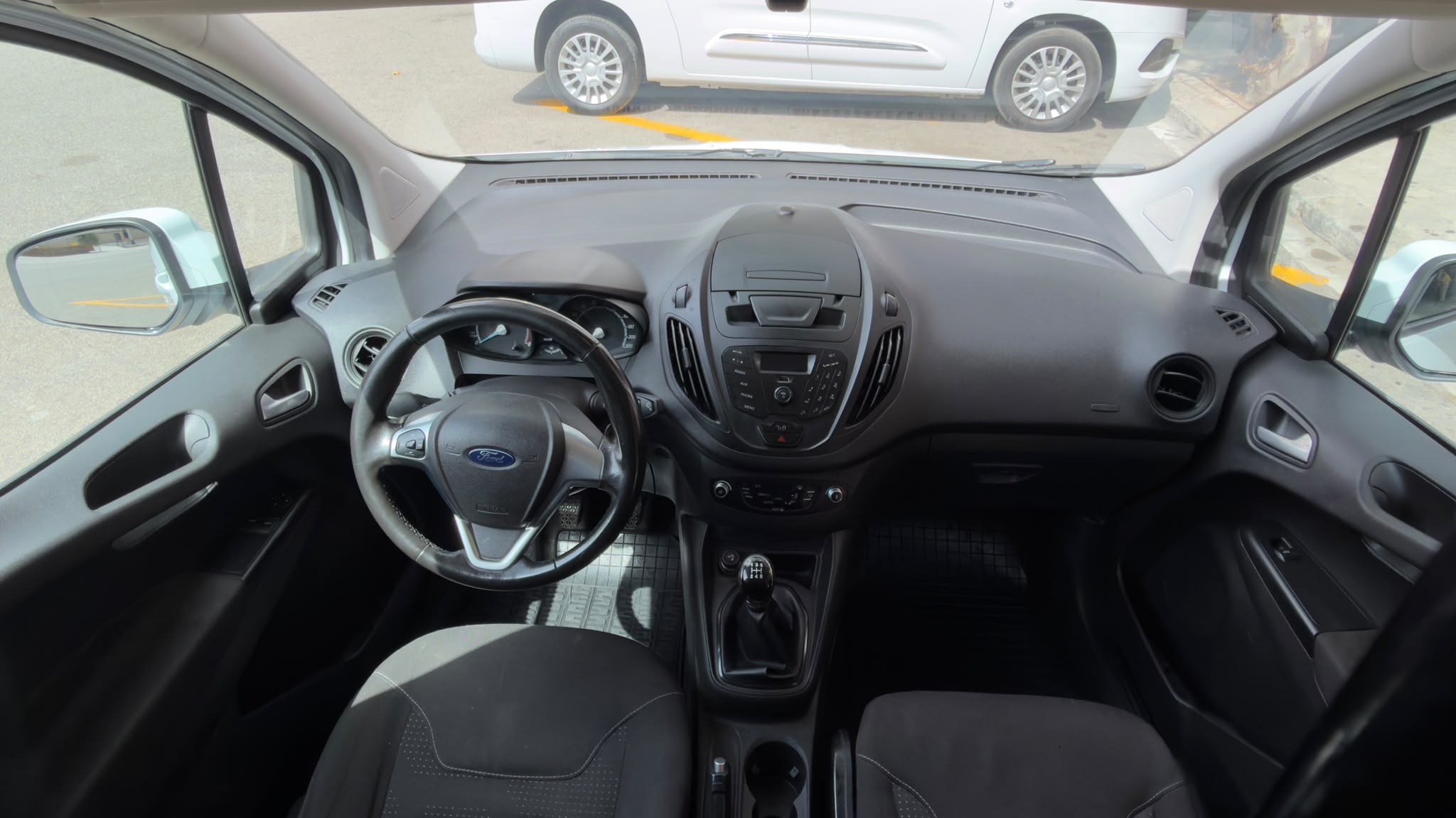 Ford Tourneo Courier con Control de velocidad