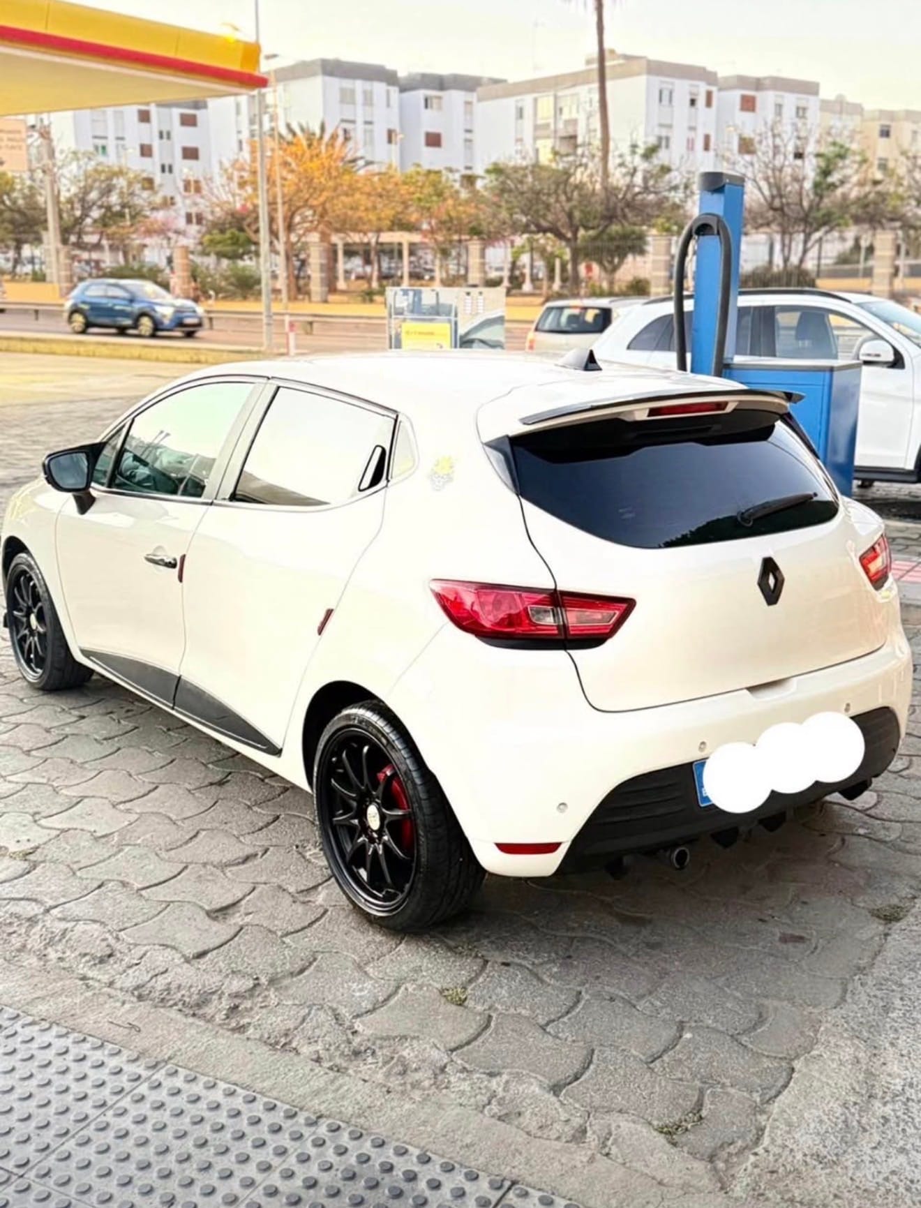 Renault Clio mit Navigationsgerät