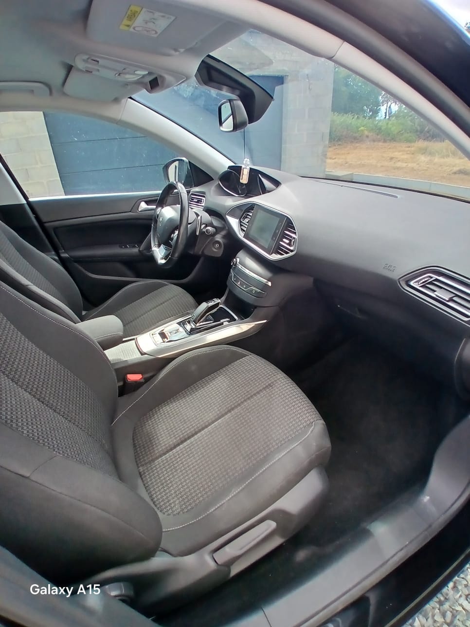 Peugeot 308 avec GPS