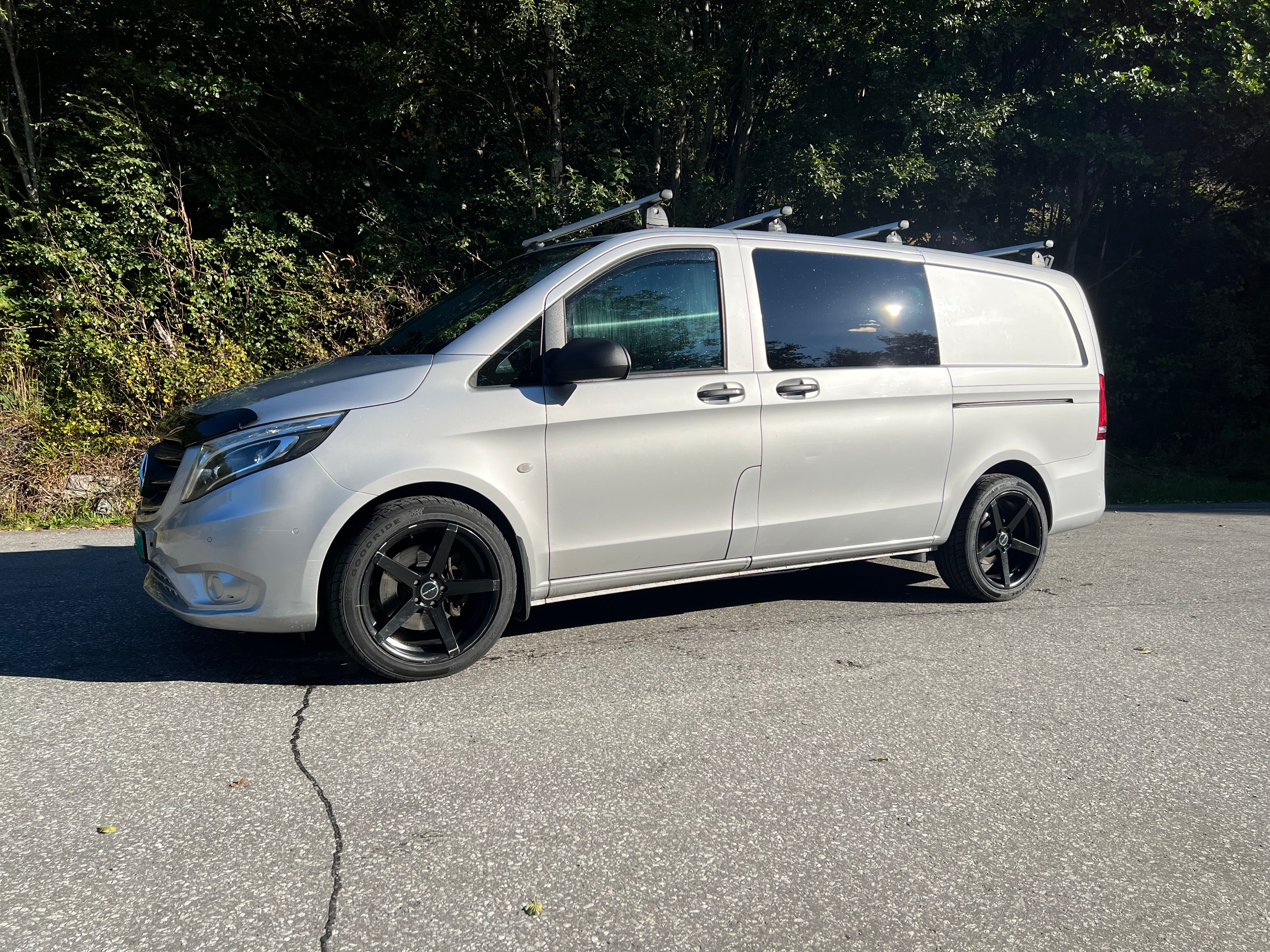 Mercedes-Benz Vito 4MATIC Varebil with Air conditioning
