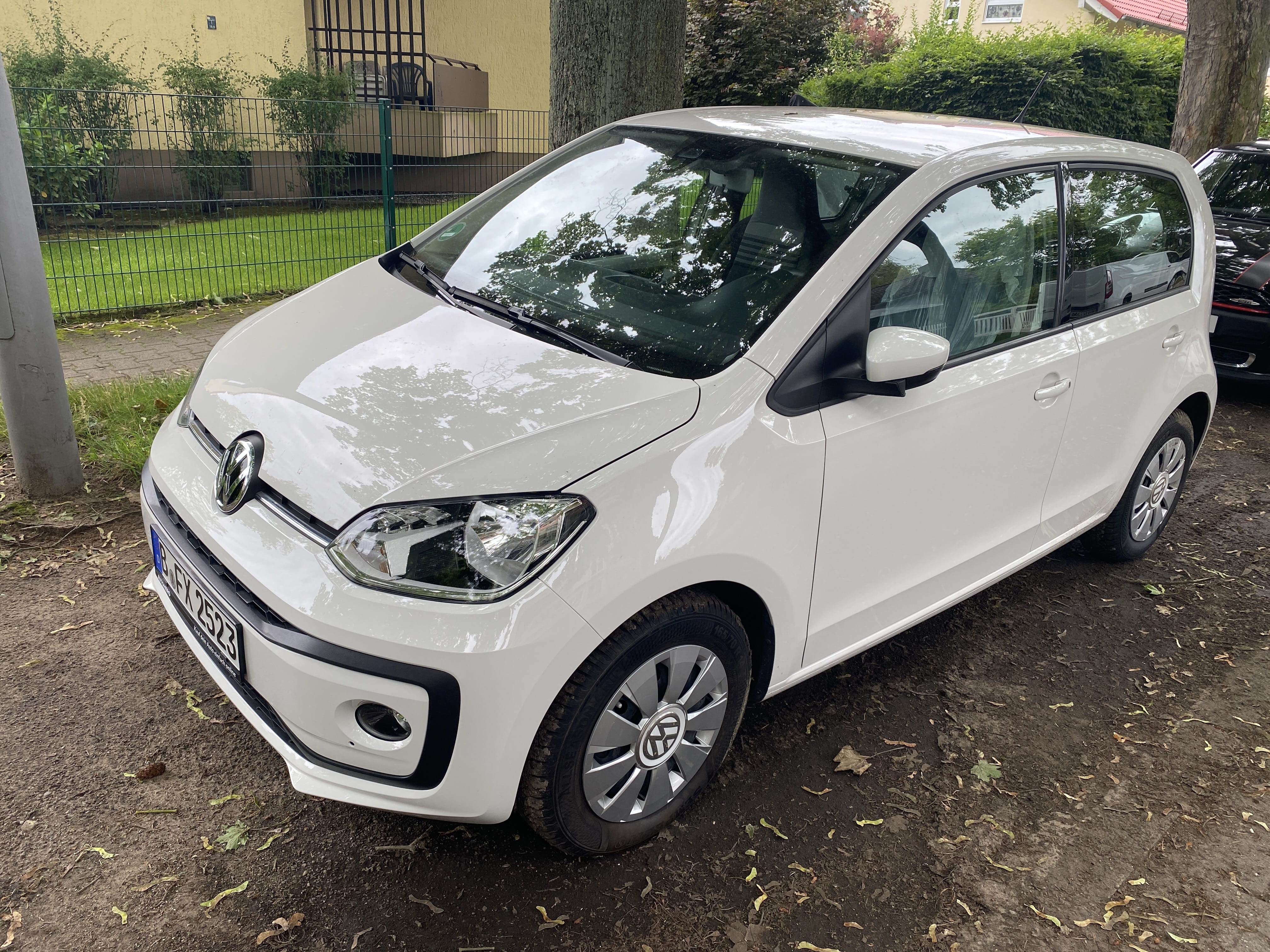 Volkswagen Up! Engine 1.0 liter - 44 kW, 2019, Super 95