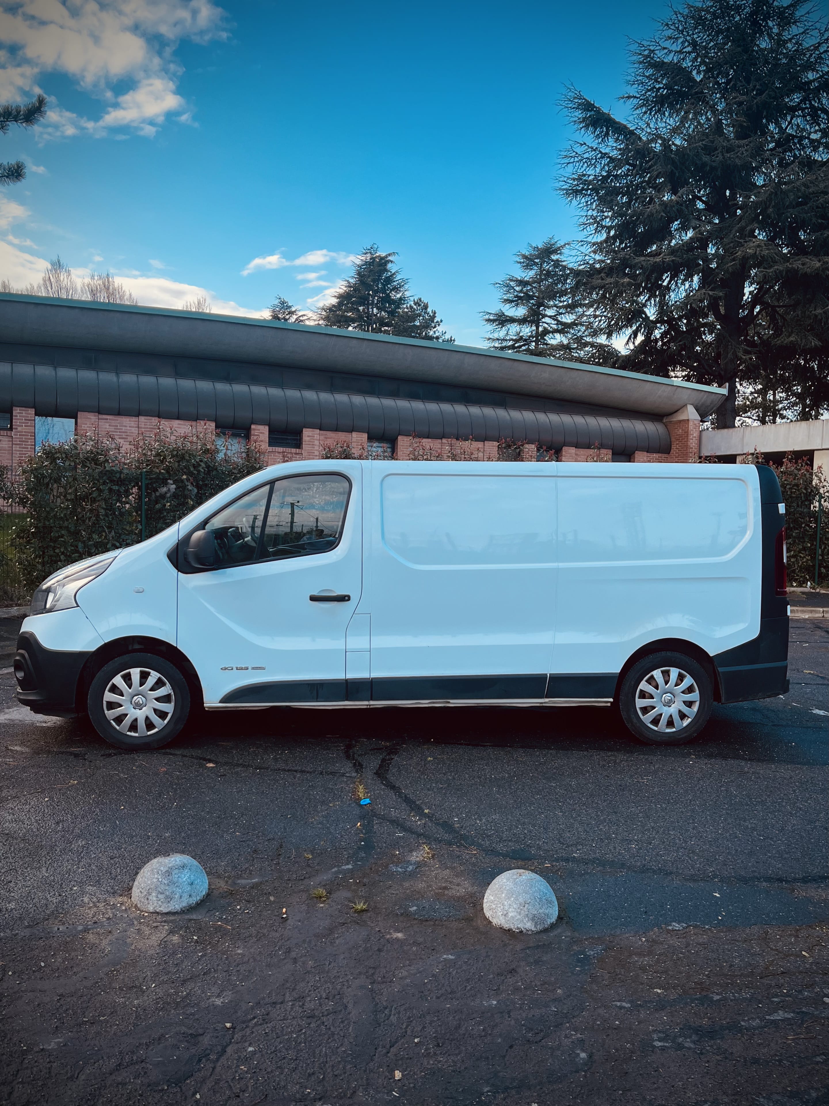 Renault Trafic L2H1 6m3 mit Klimaanlage