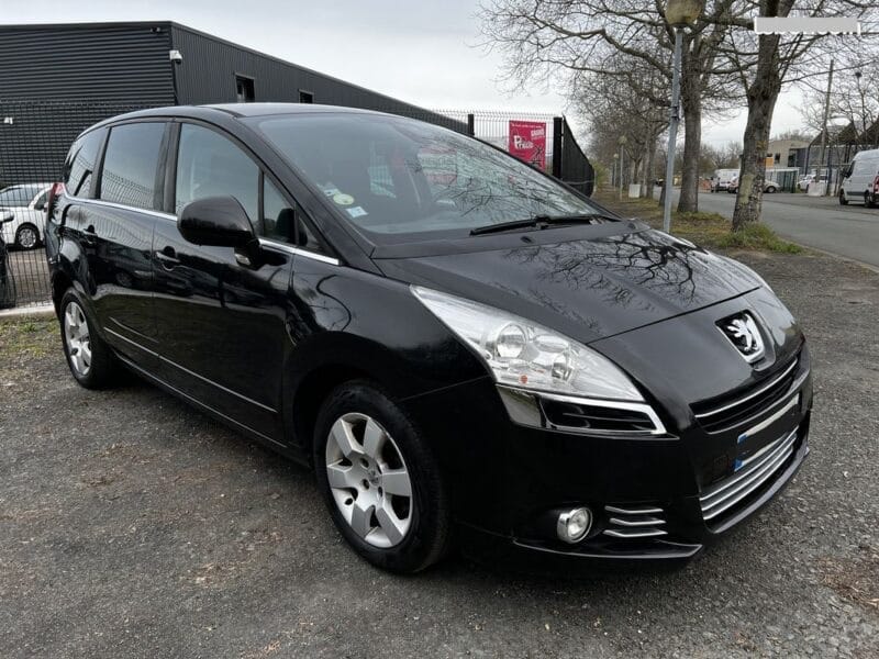Peugeot 5008, 2011, Diesel, automatique, 7 places