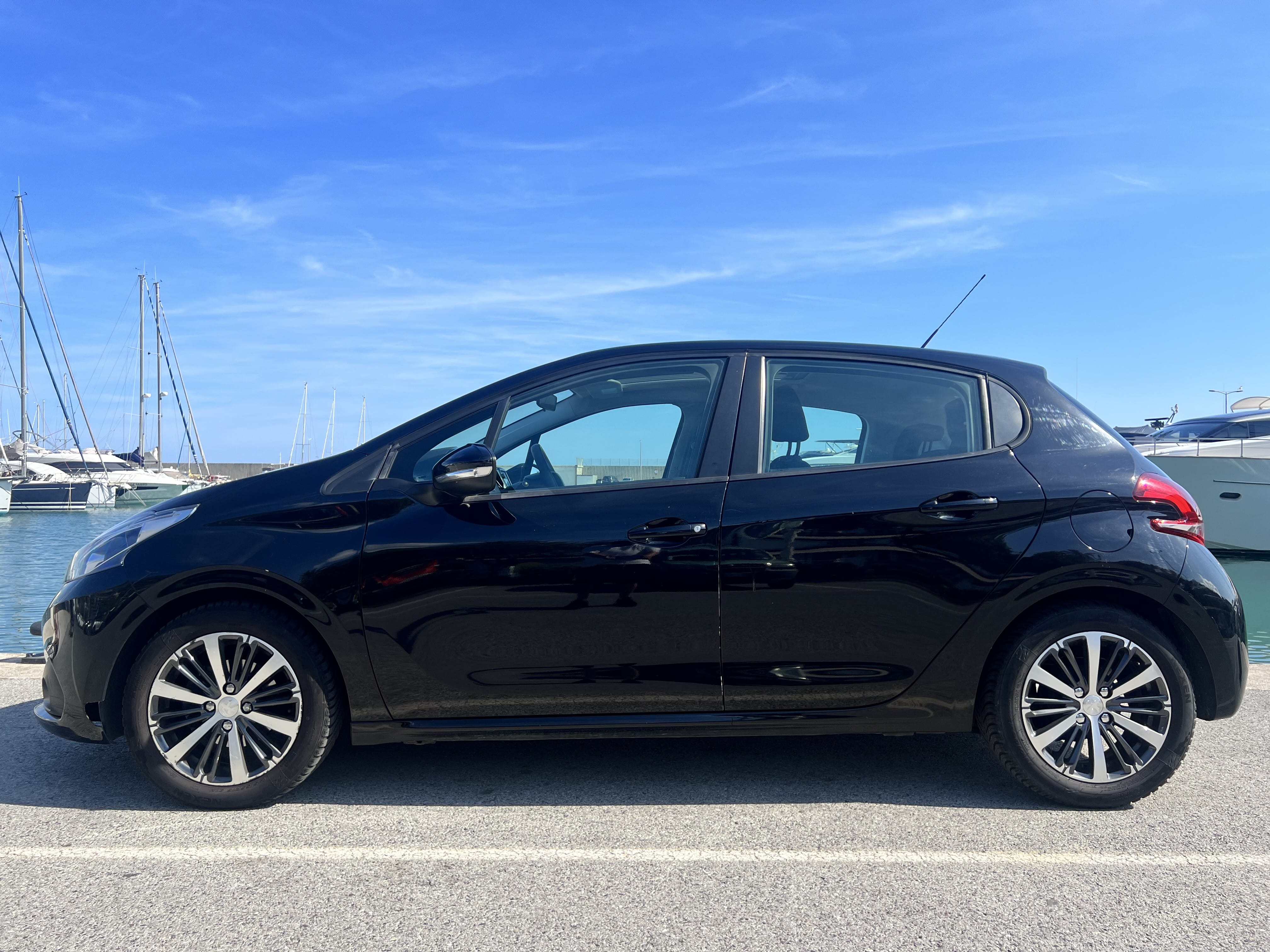 Peugeot 208 avec Climatisation