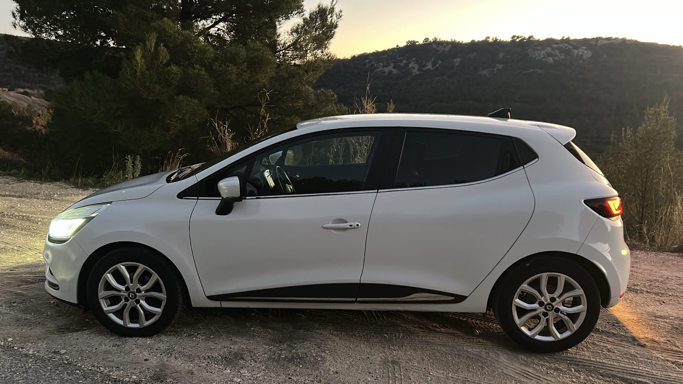 Renault Clio avec Climatisation
