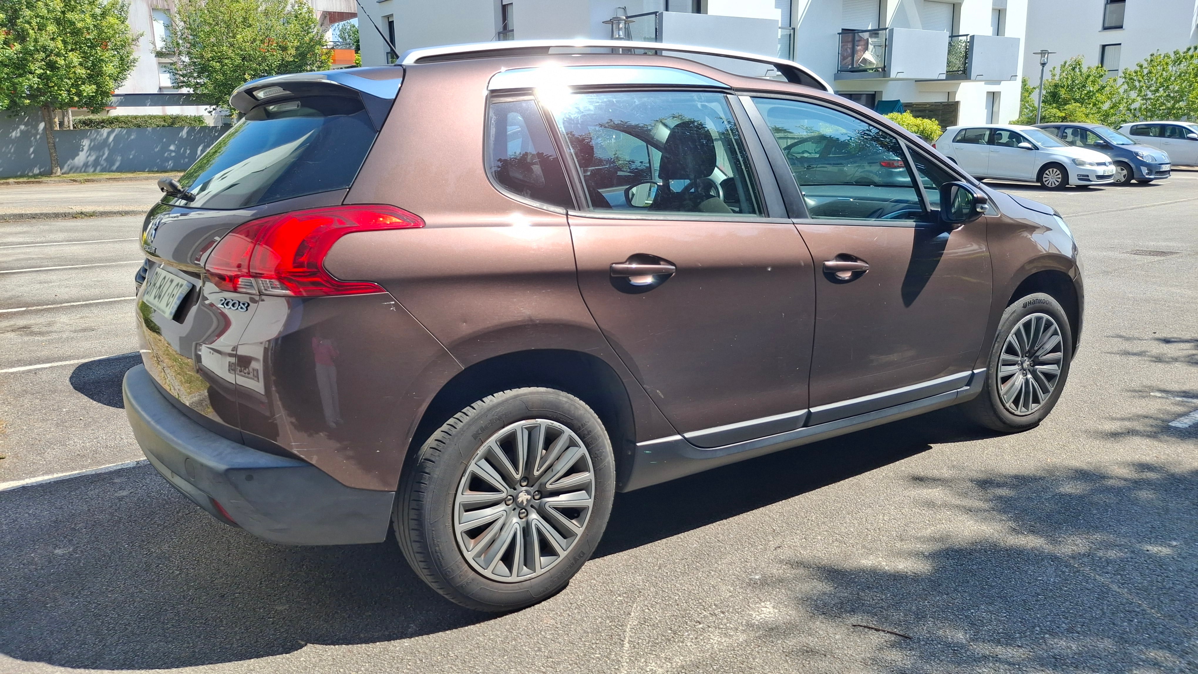 Peugeot 2008 avec Climatisation