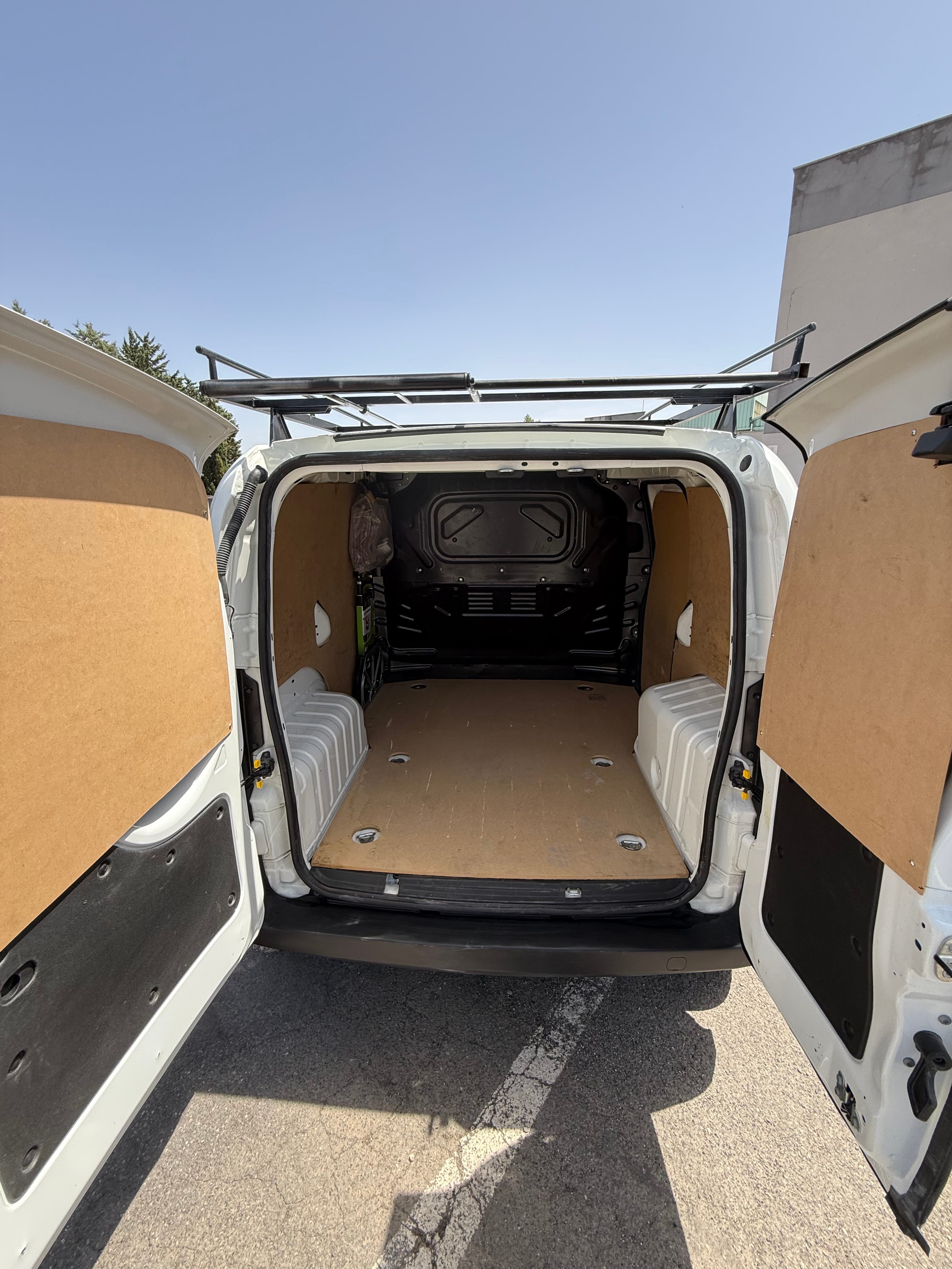 Fiat Fiorino mit Navigationsgerät