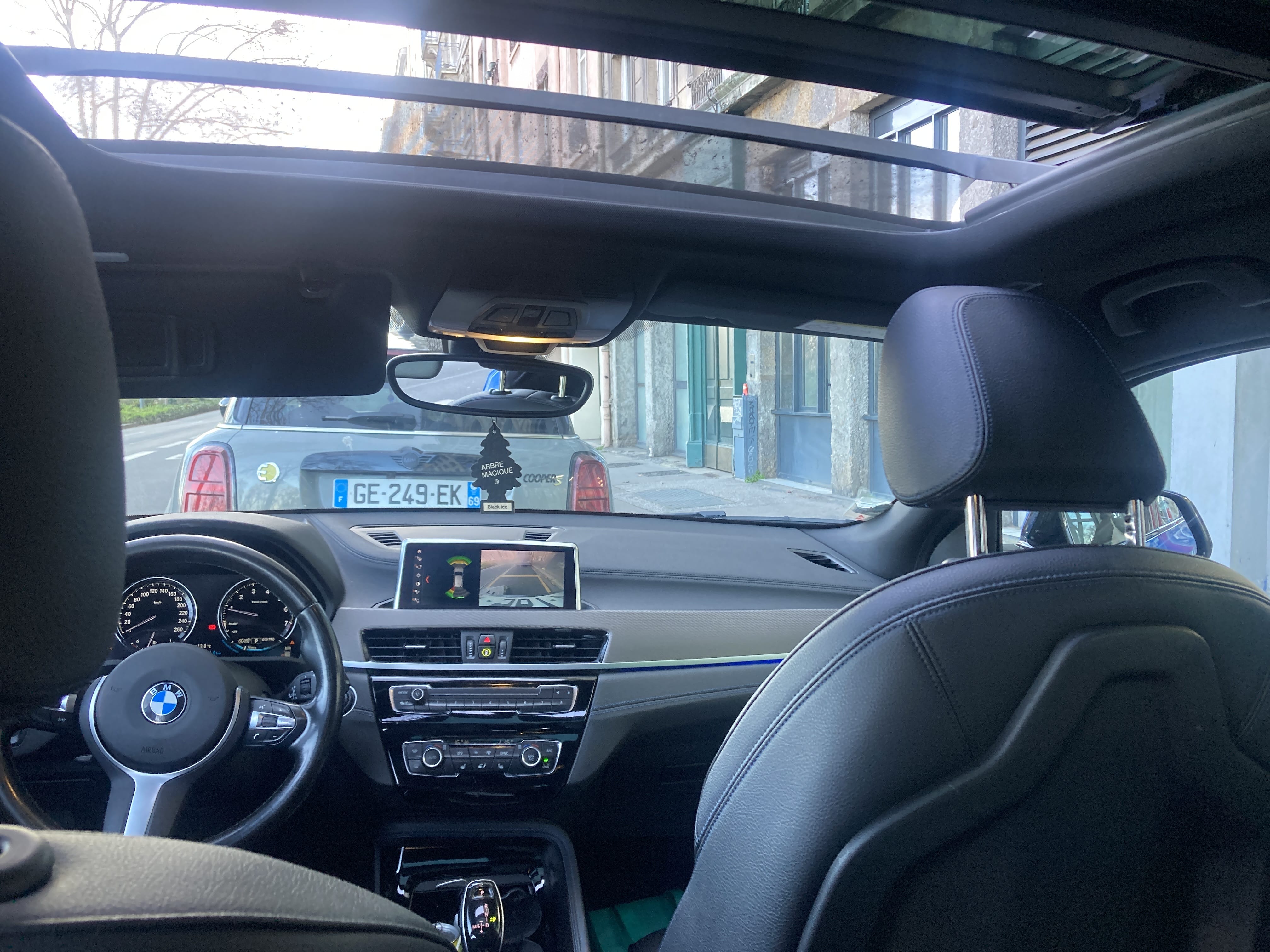 BMW X2 avec GPS