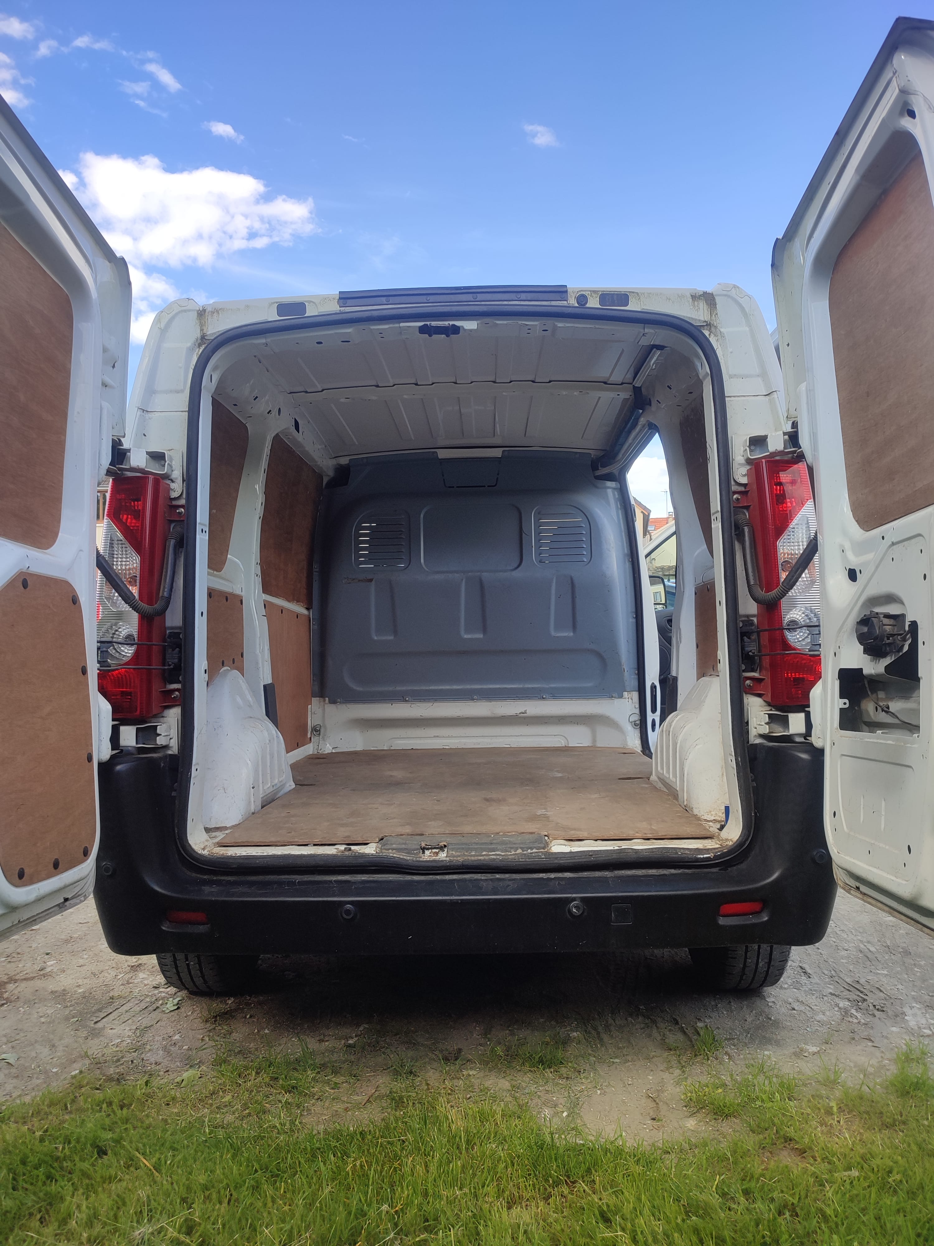 Citroen Jumpy 2l HDI avec Audio Bluetooth