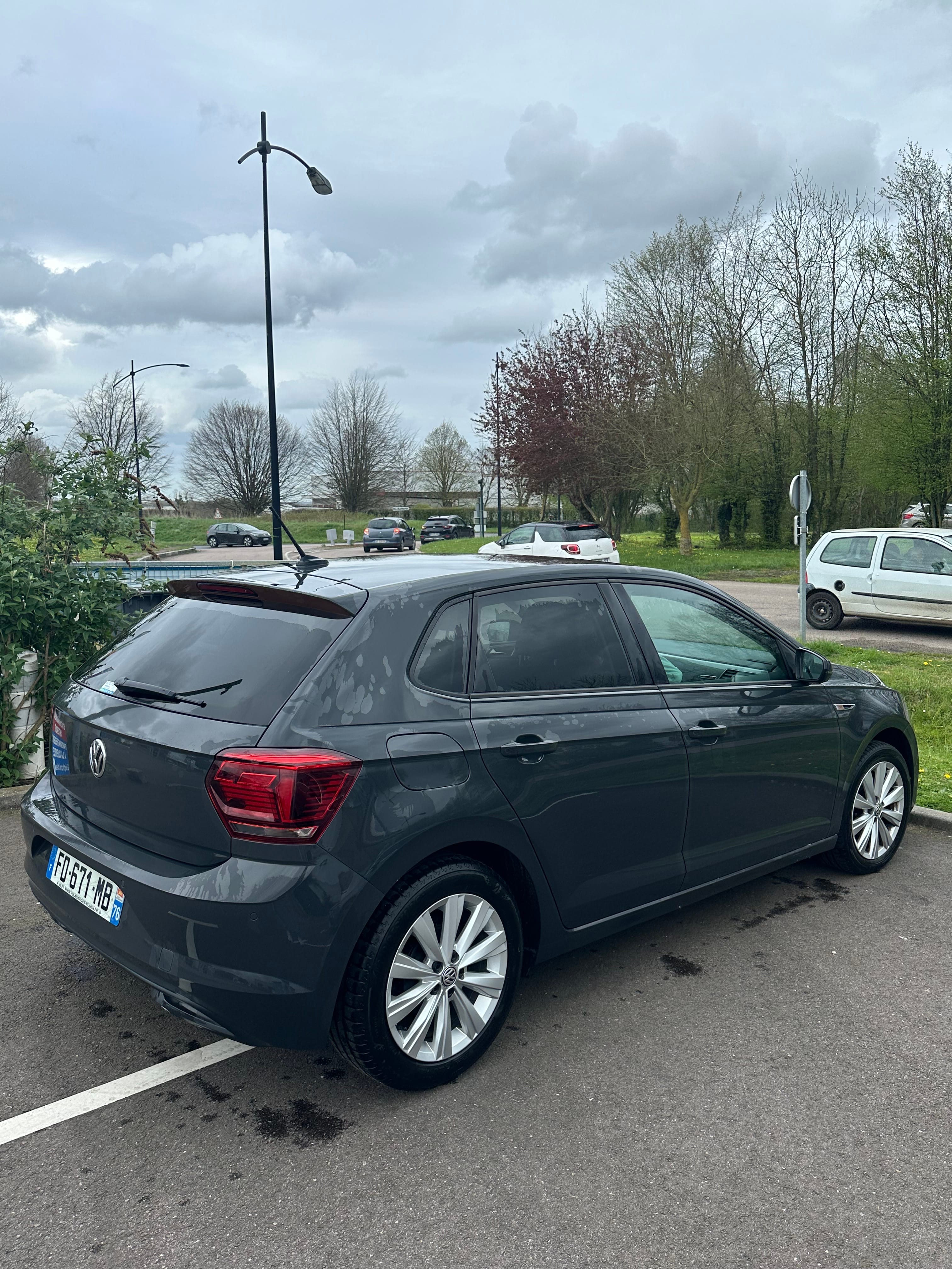 Volkswagen Polo avec Caméra de recul