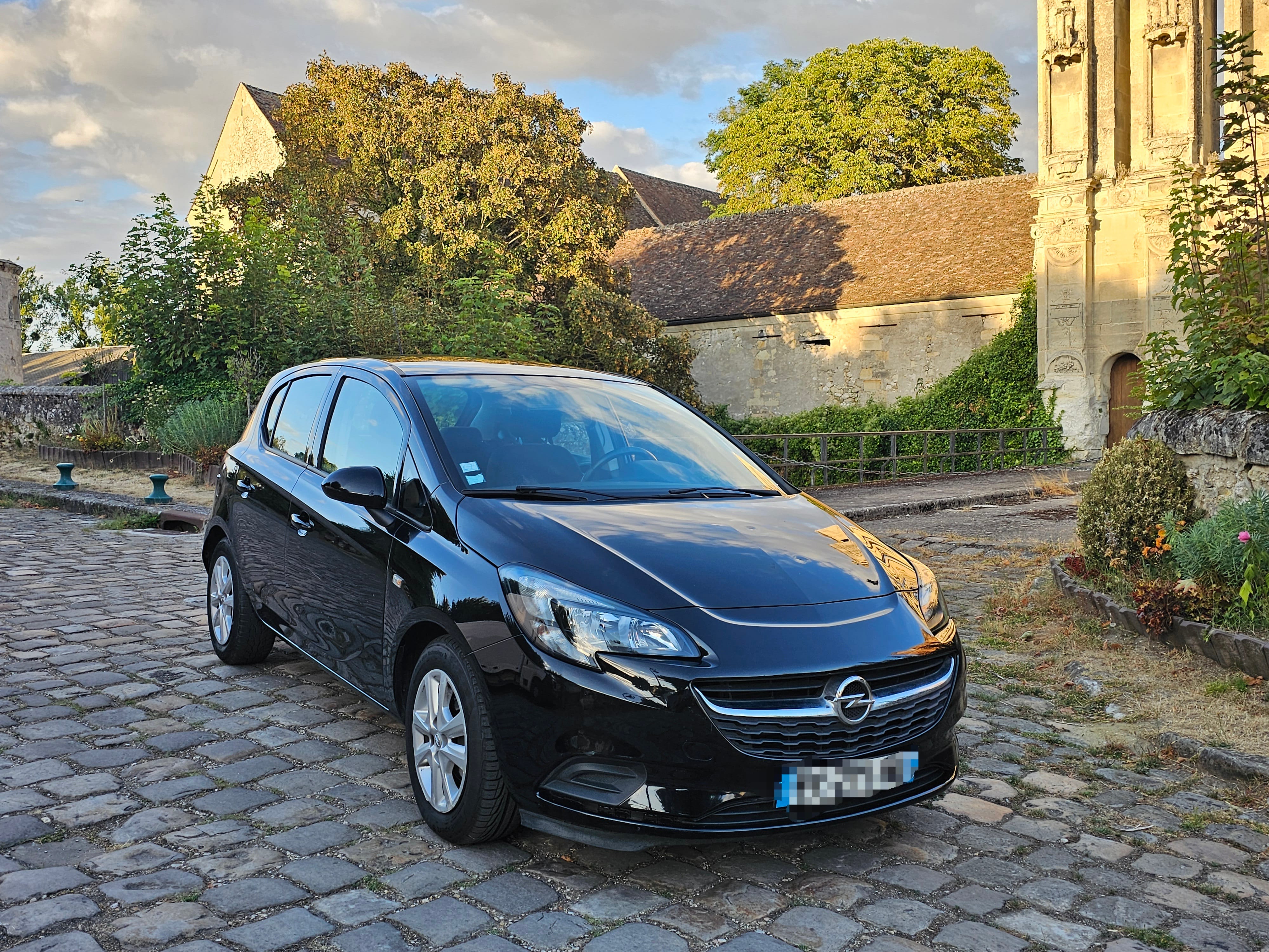 Opel Corsa-E, 2018, Essence 95