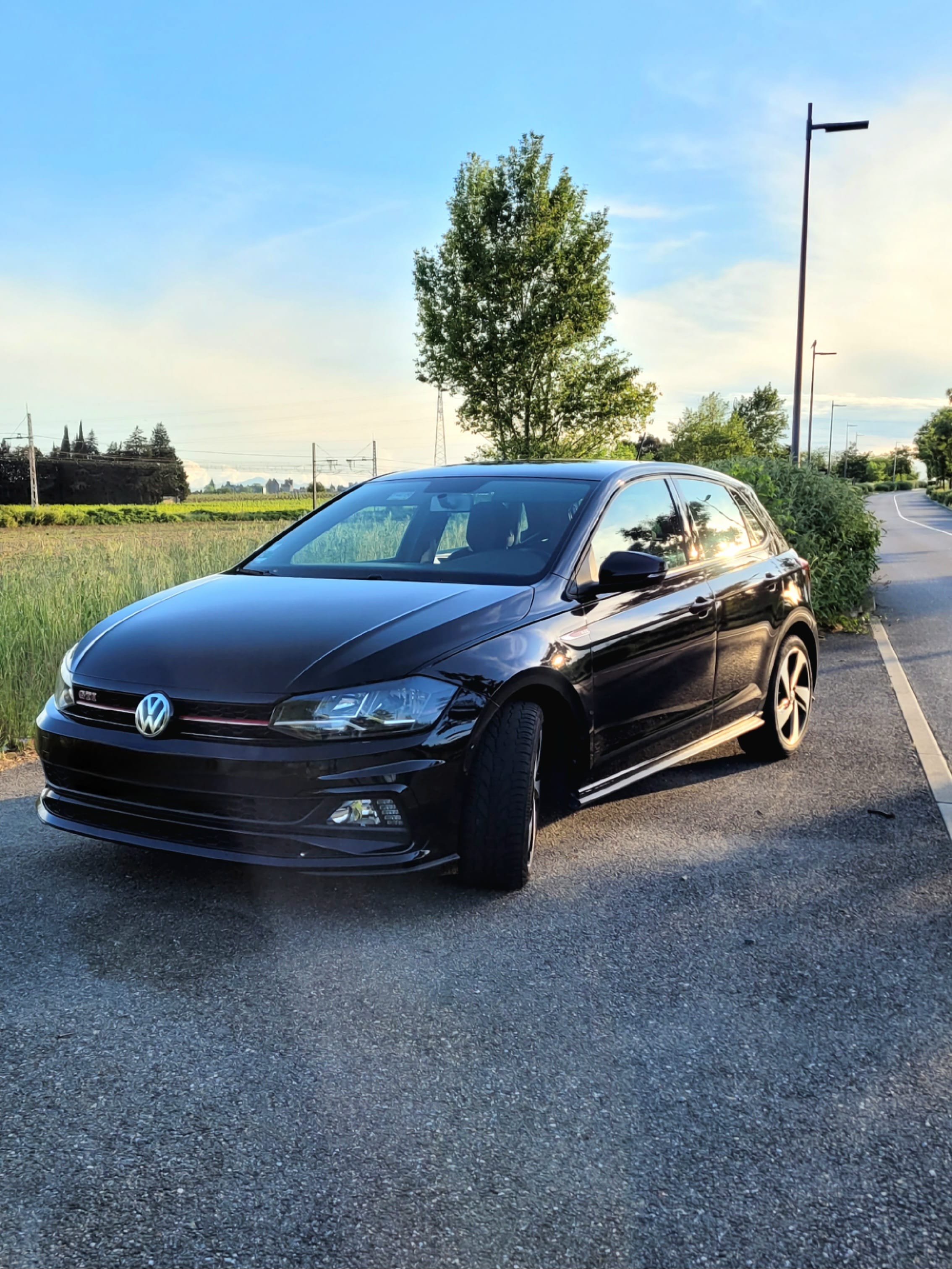 Volkswagen Polo GTI 200cv – Sportive, Compacte et Confort Haut de gamme avec Entrée audio / iPod