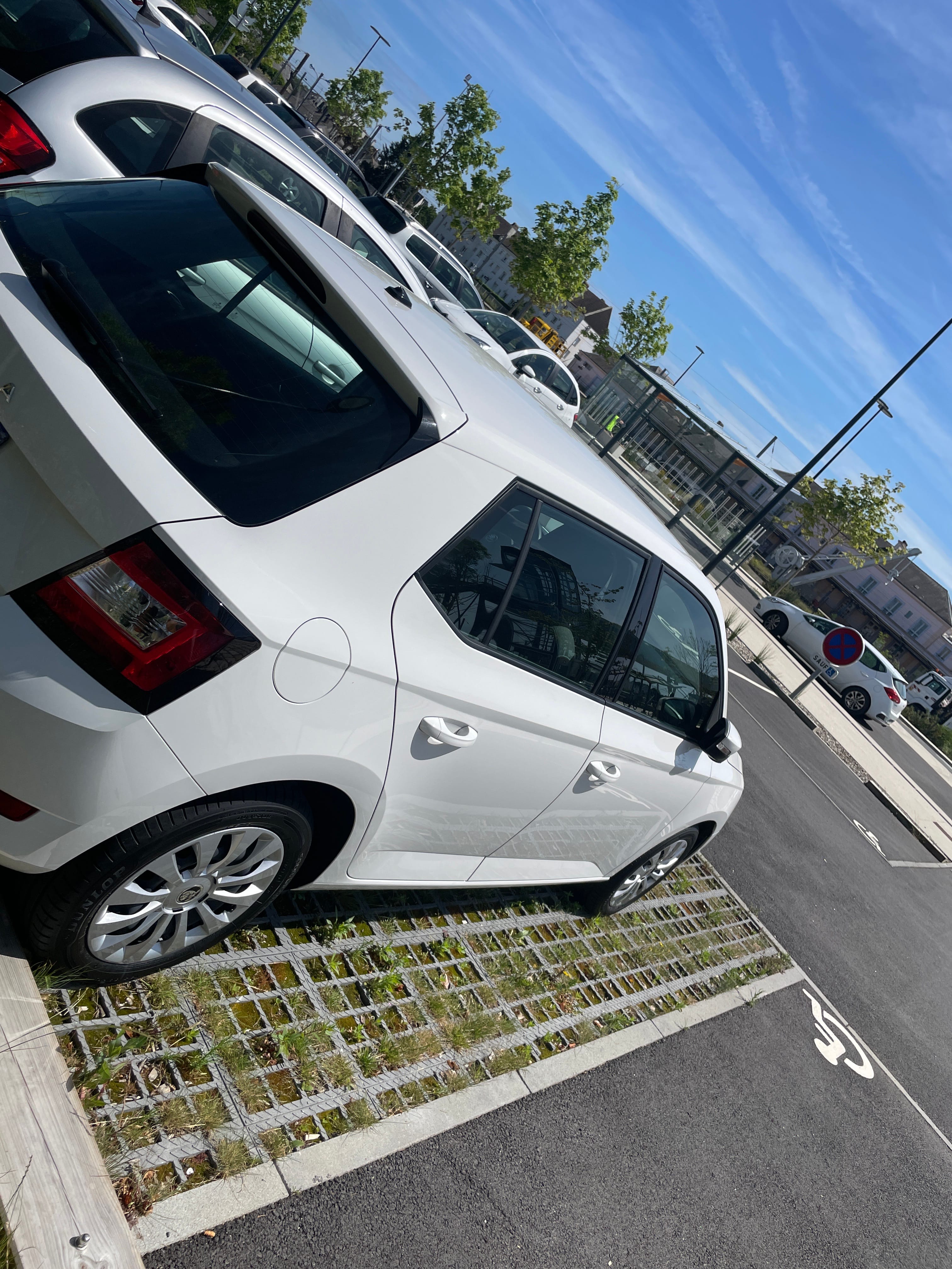 Skoda Fabia avec GPS