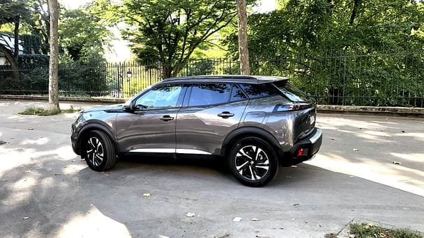 Peugeot 2008 avec GPS