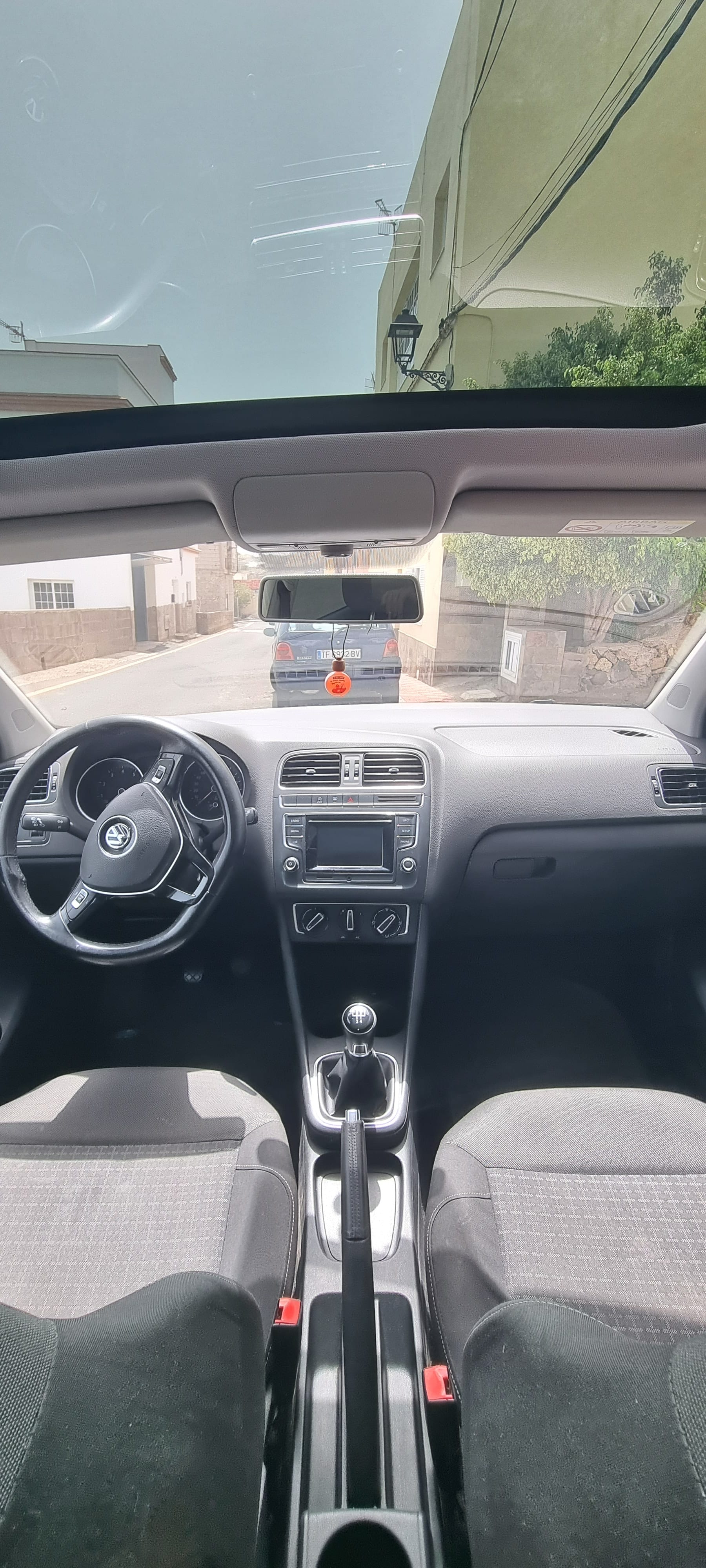 Volkswagen Polo con Puertos de carga USB