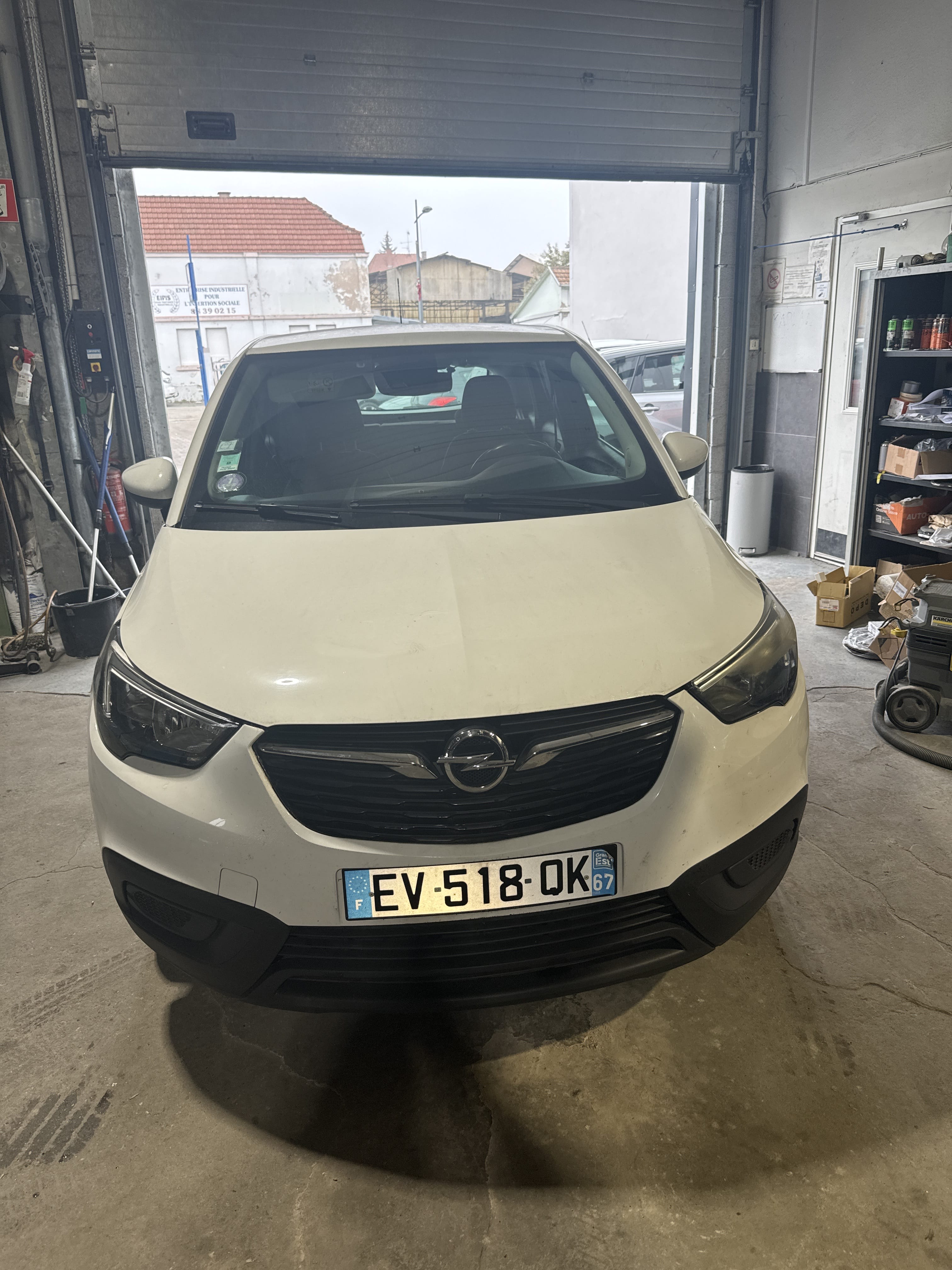 Opel Crossland, 2018, Essence 95