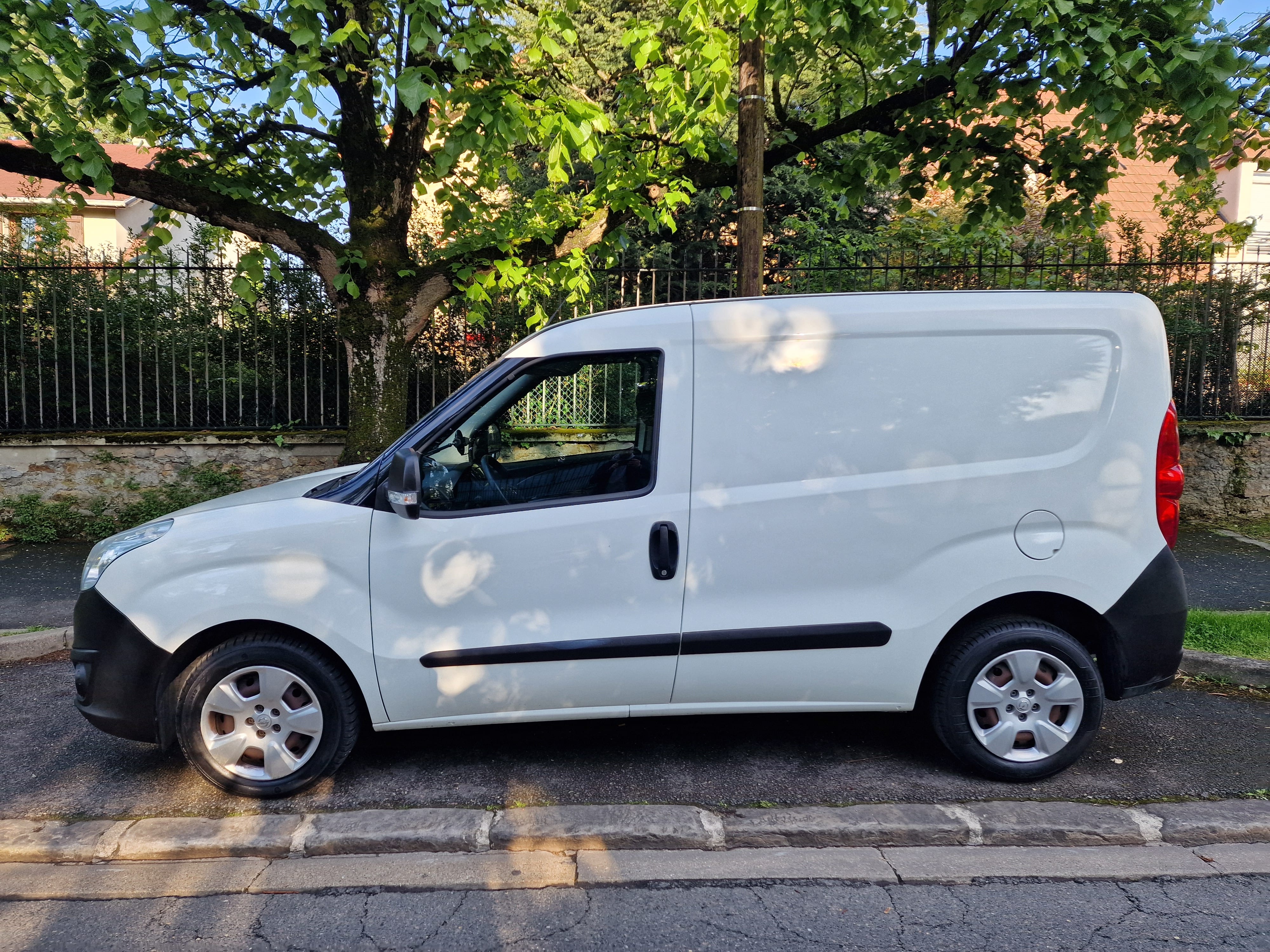 Opel Combo avec Climatisation