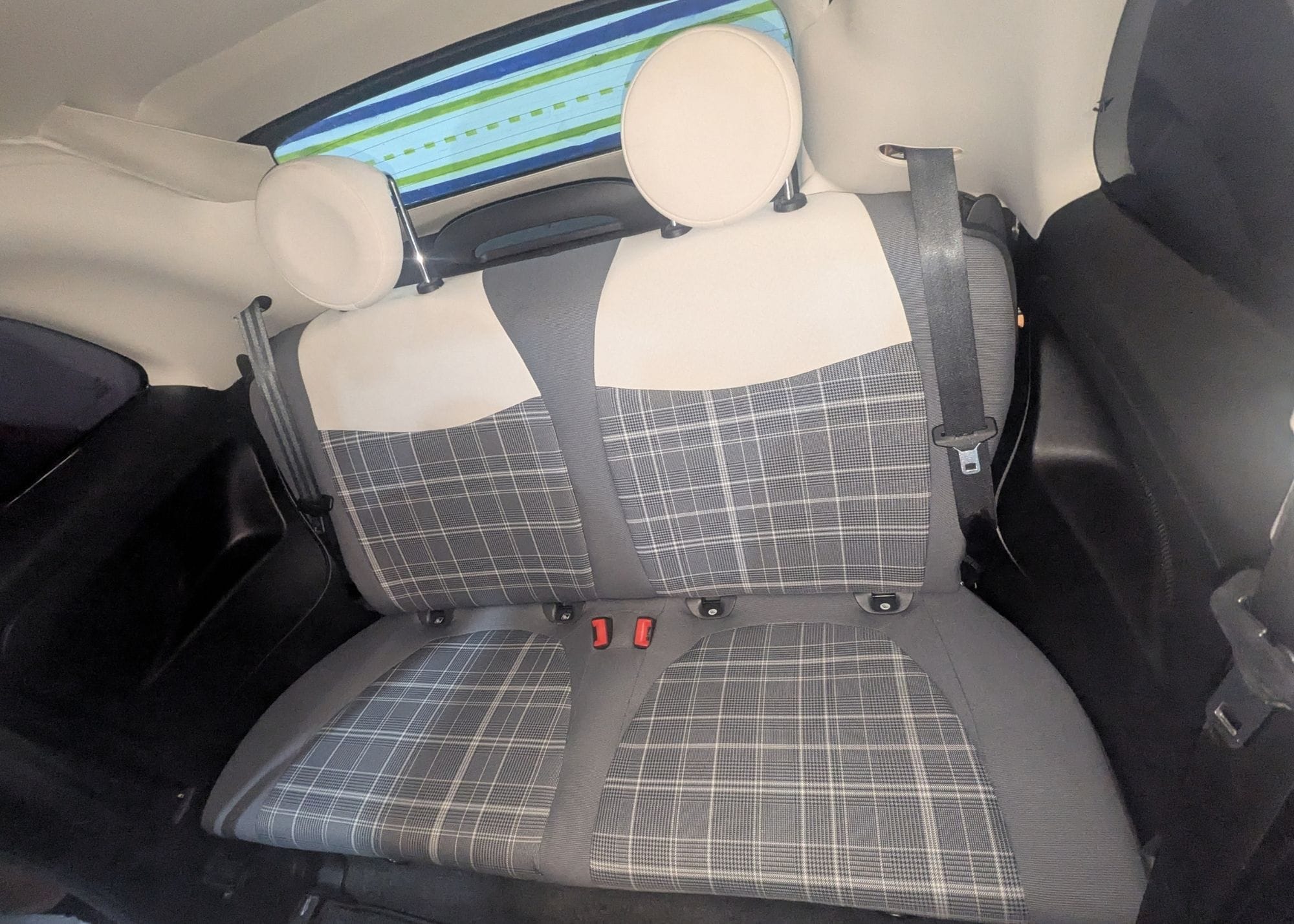 Fiat 500 Cabriolet con Silla infantil