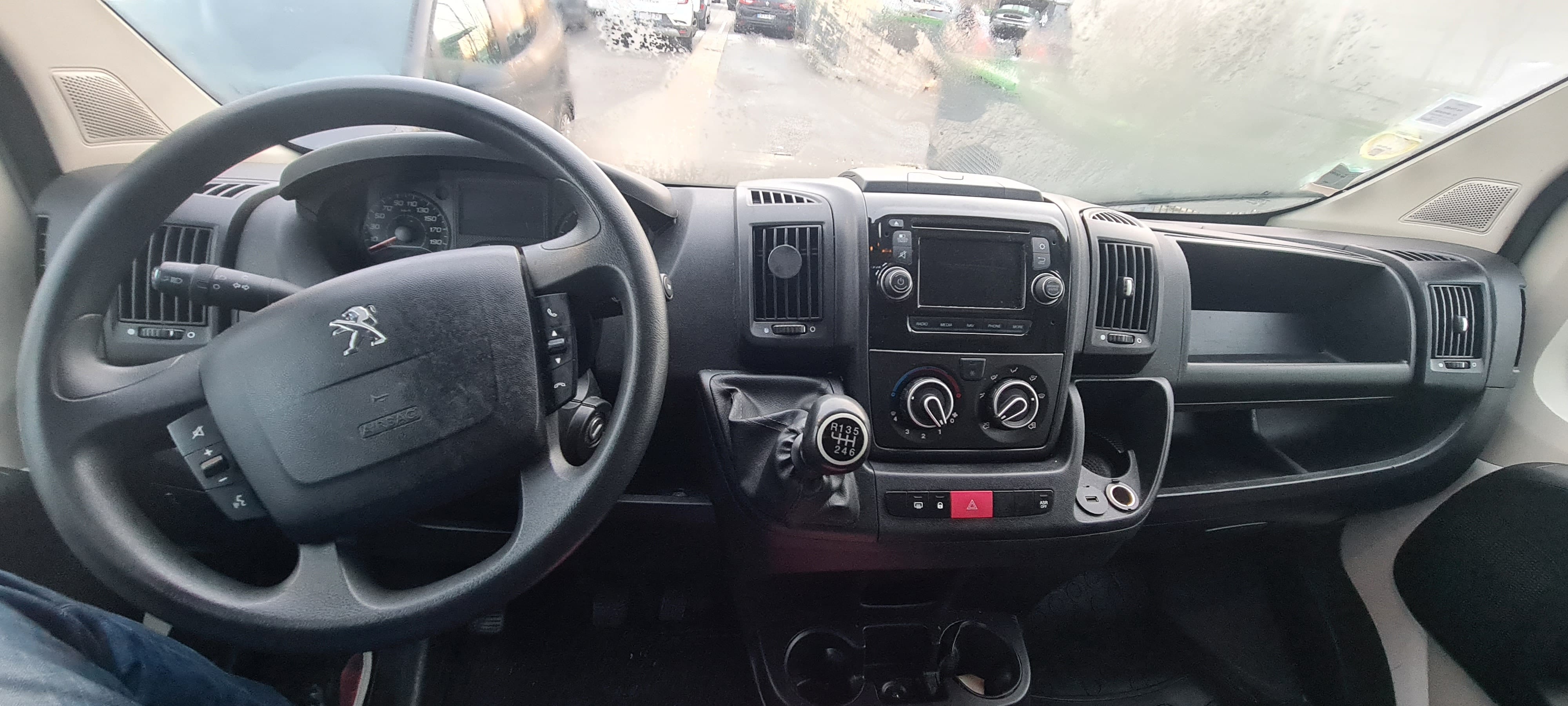 Peugeot Boxer avec GPS