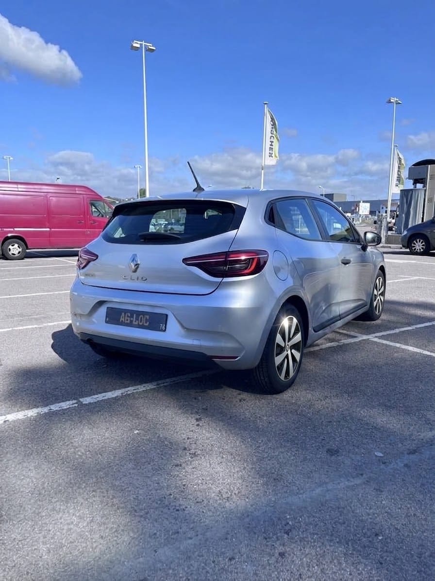 Renault Clio E-tech avec GPS