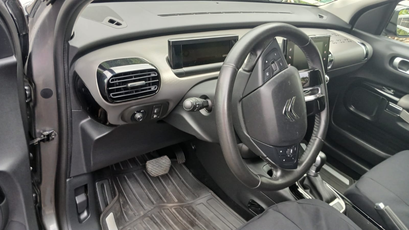 Citroen C4 Cactus avec GPS