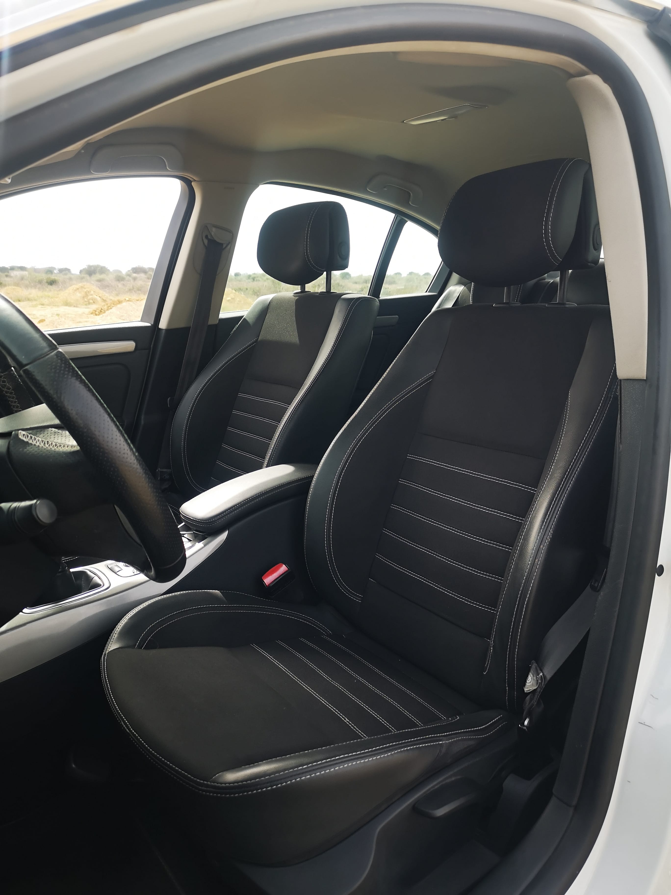 Renault Laguna 3 (diesel) - Clim & Bluetooth & GPS avec Entrée audio / iPod