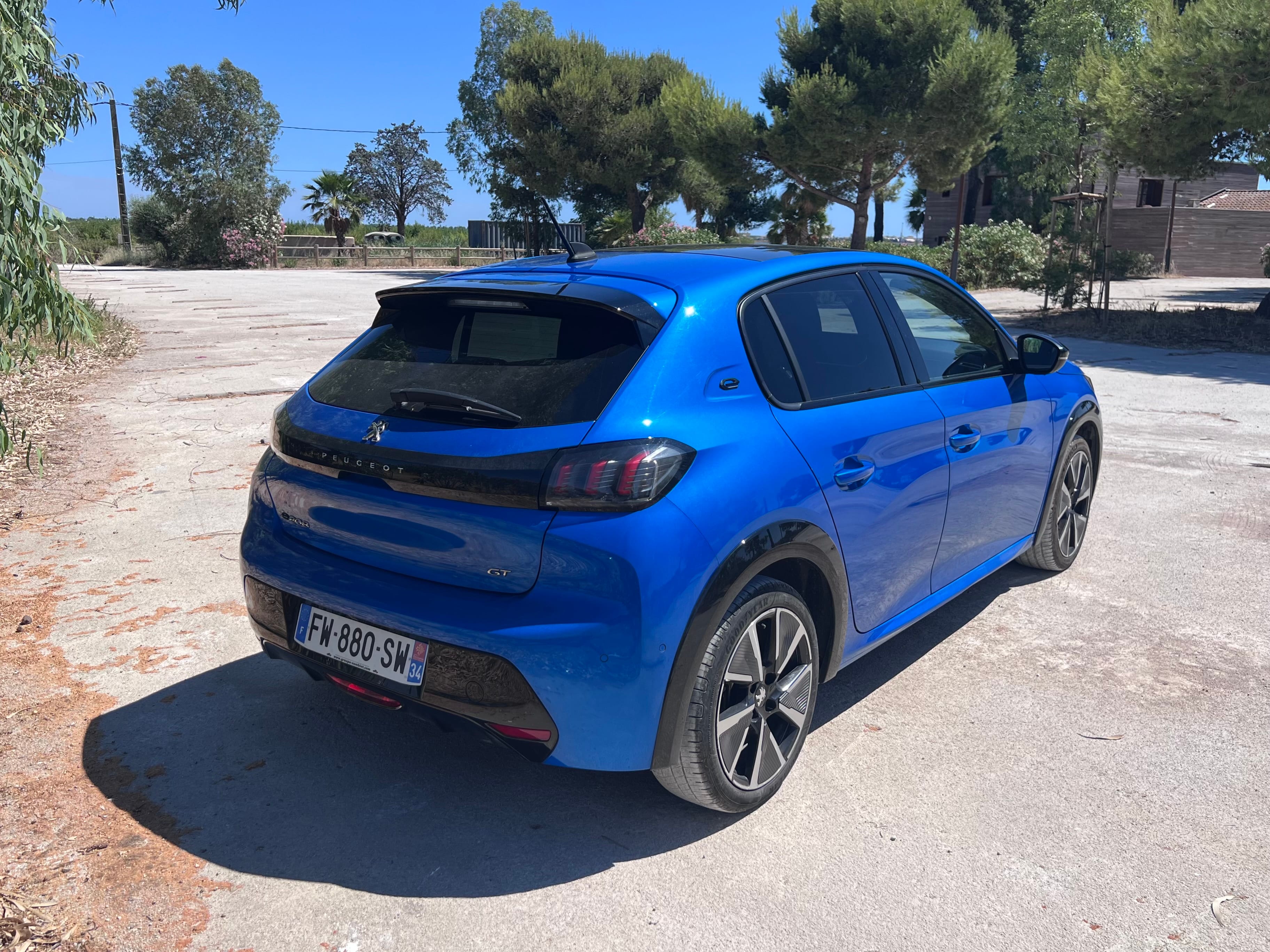 Peugeot 208 GT Line avec Caméra de recul