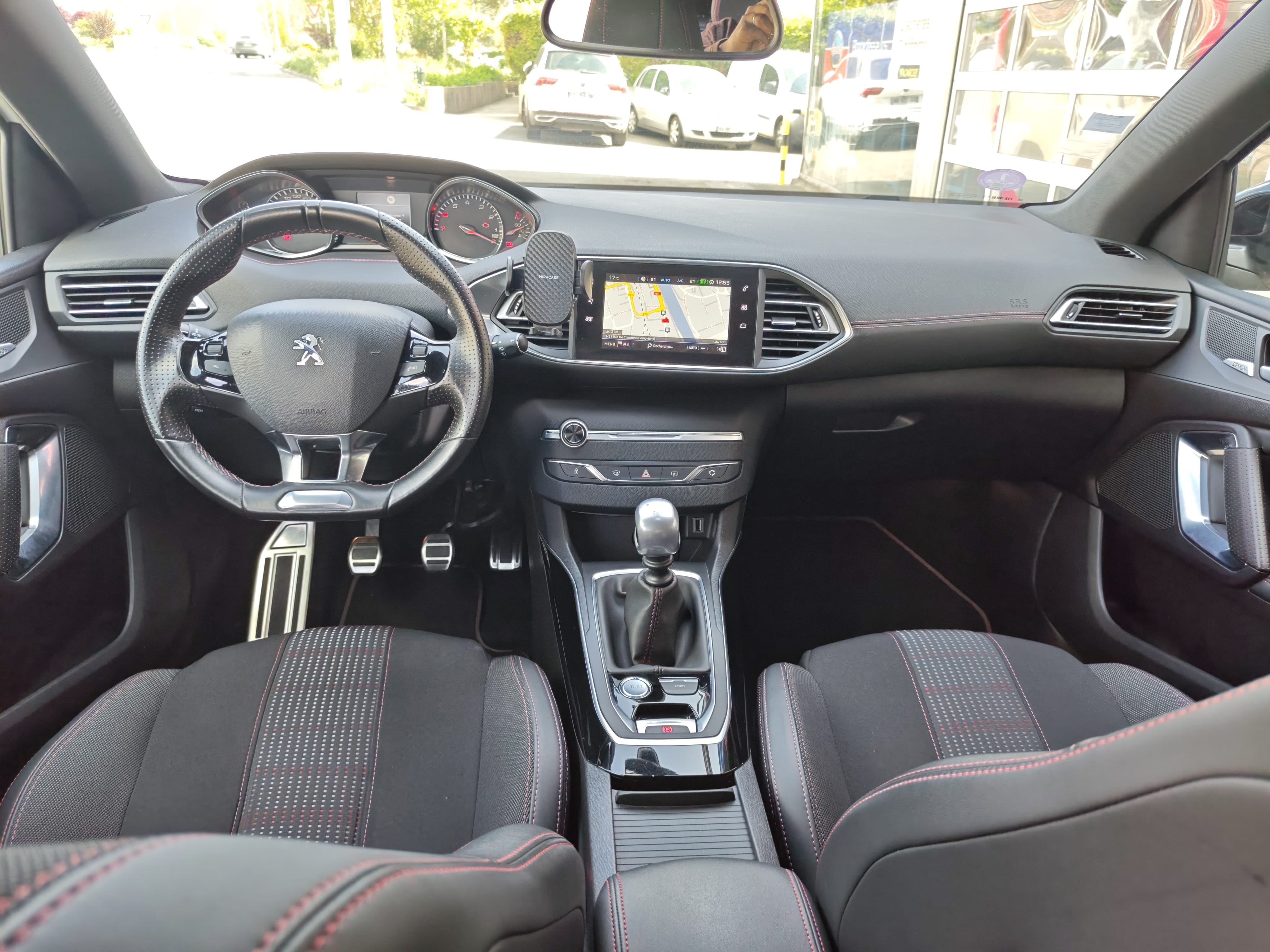 Peugeot 308 GT avec GPS