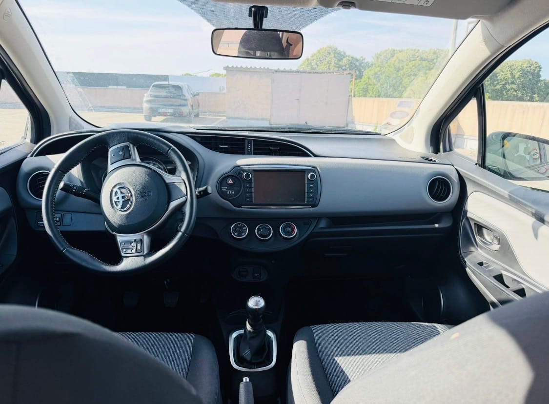 Toyota Yaris avec Entrée audio / iPod
