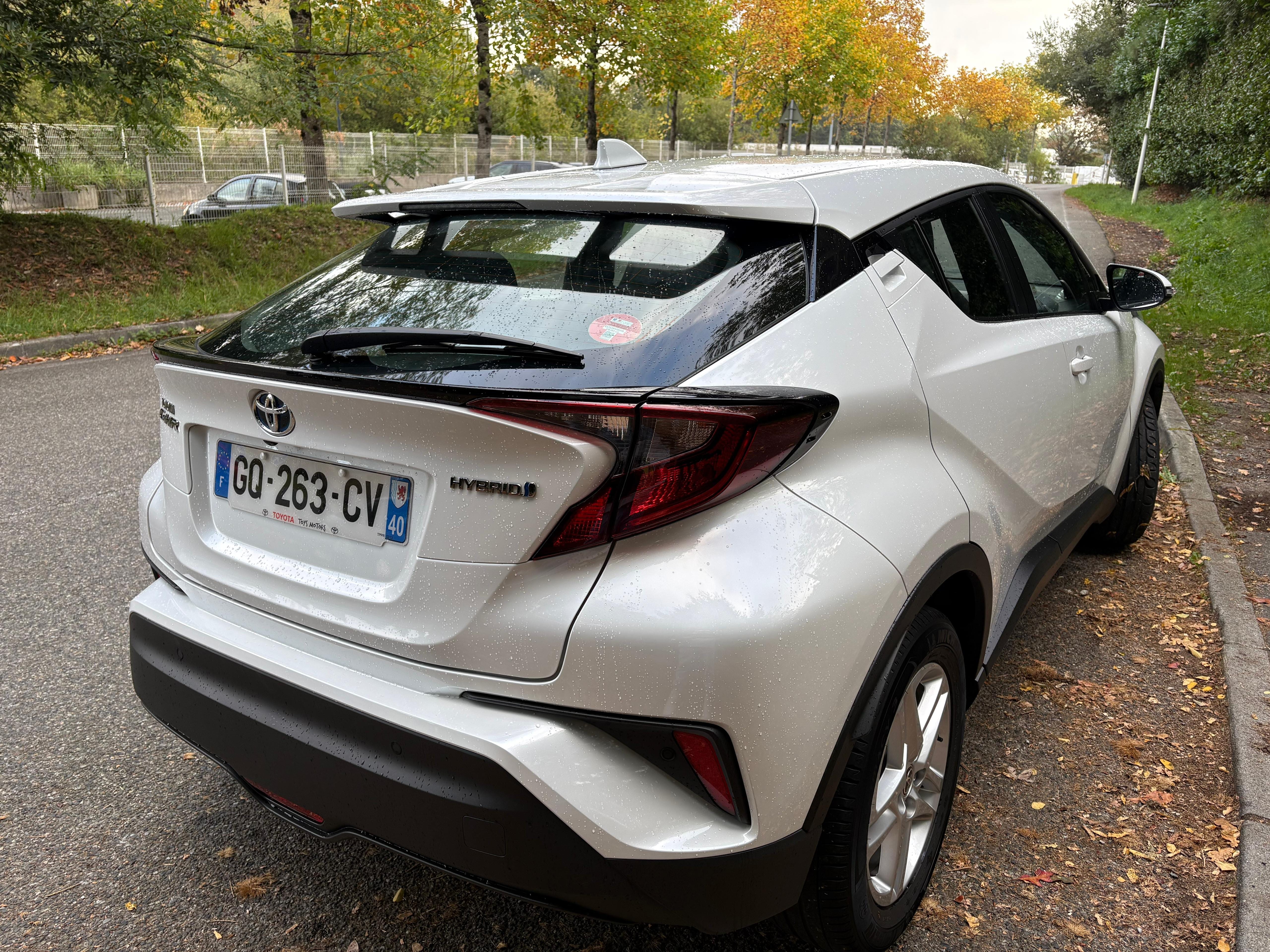 Toyota C-HR Hybrid with Bluetooth audio