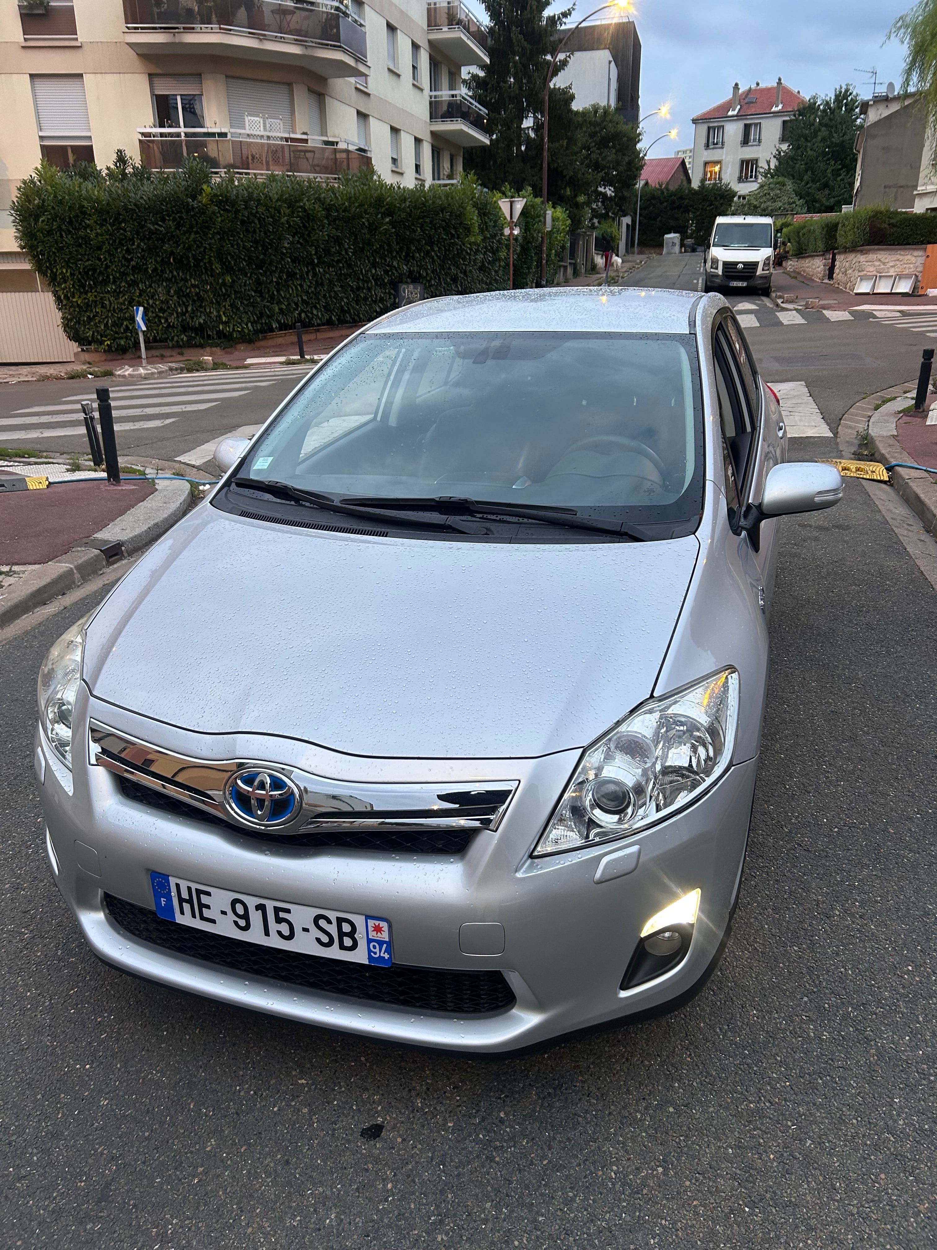 Toyota Auris avec GPS