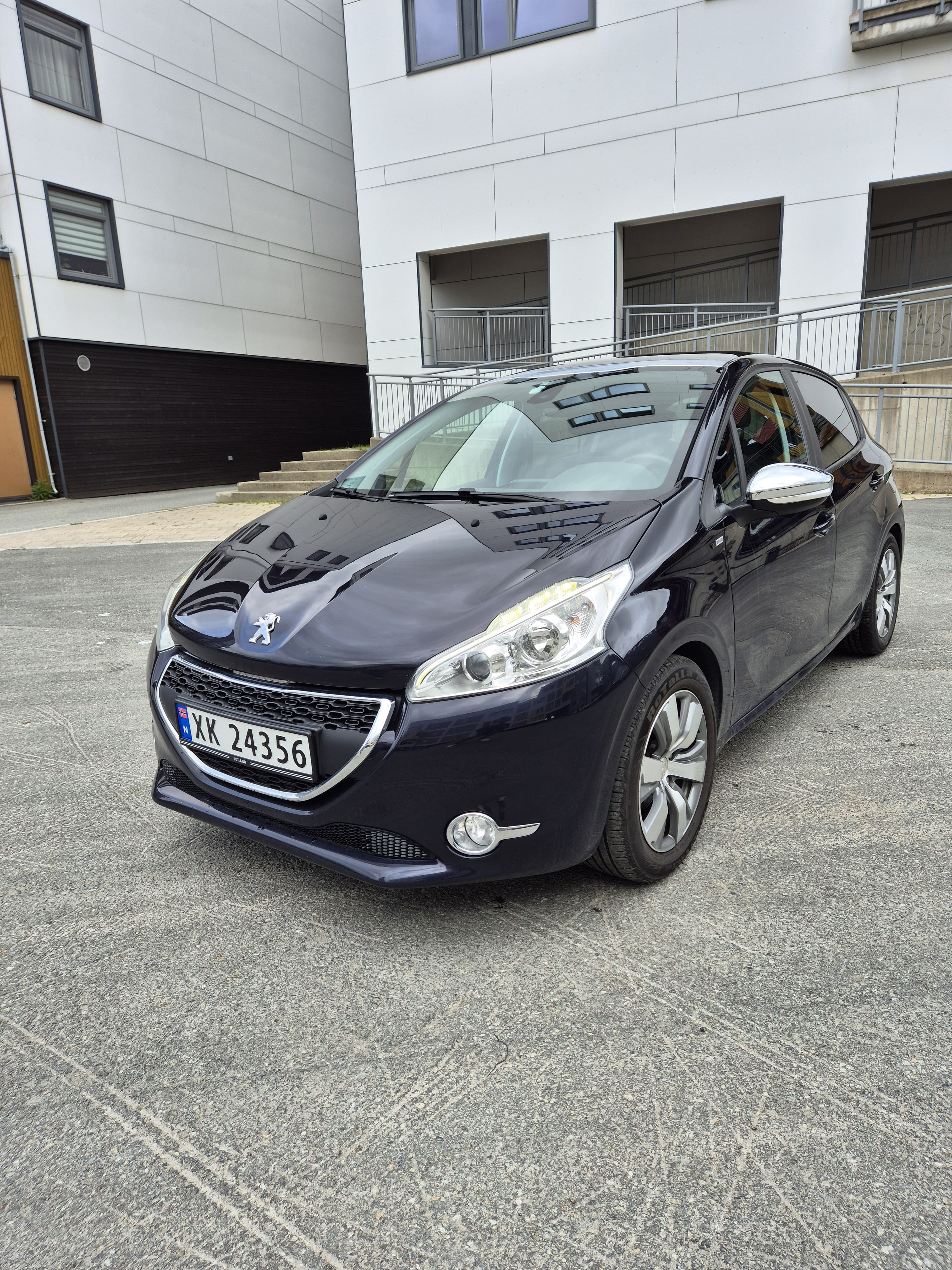 Peugeot 208, 2015, Blyfri 95