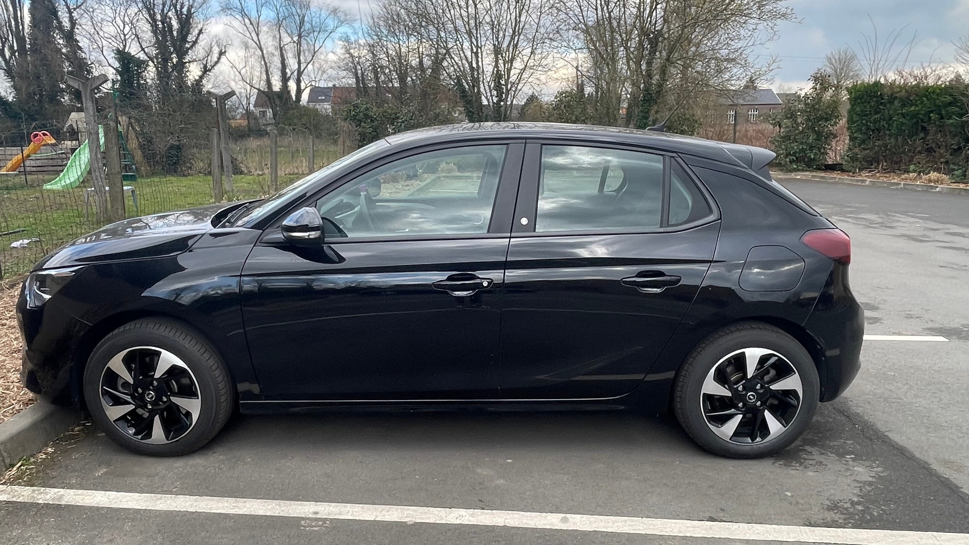 Opel Corsa-E avec Climatisation