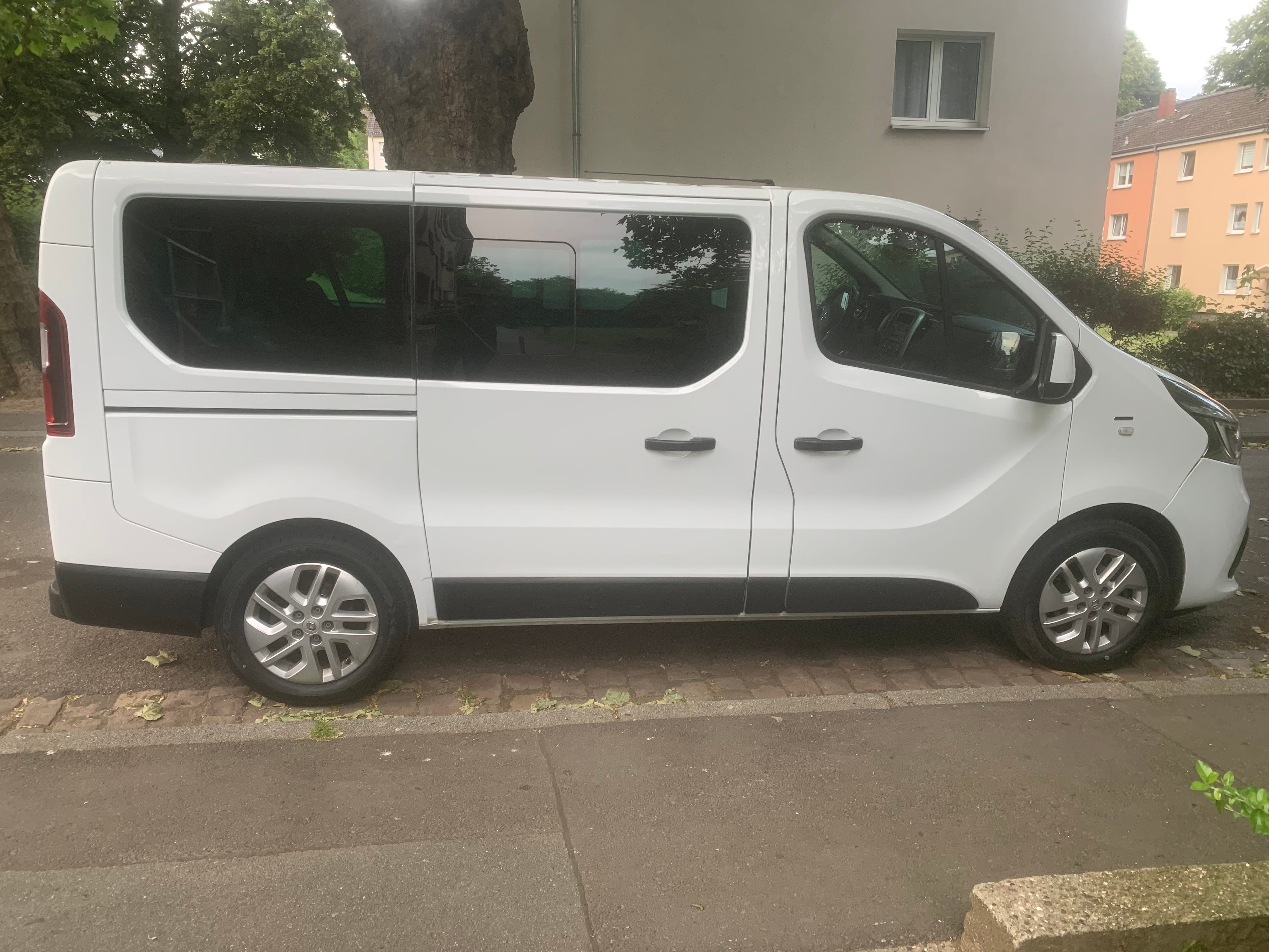 Renault Trafic mit Klimaanlage