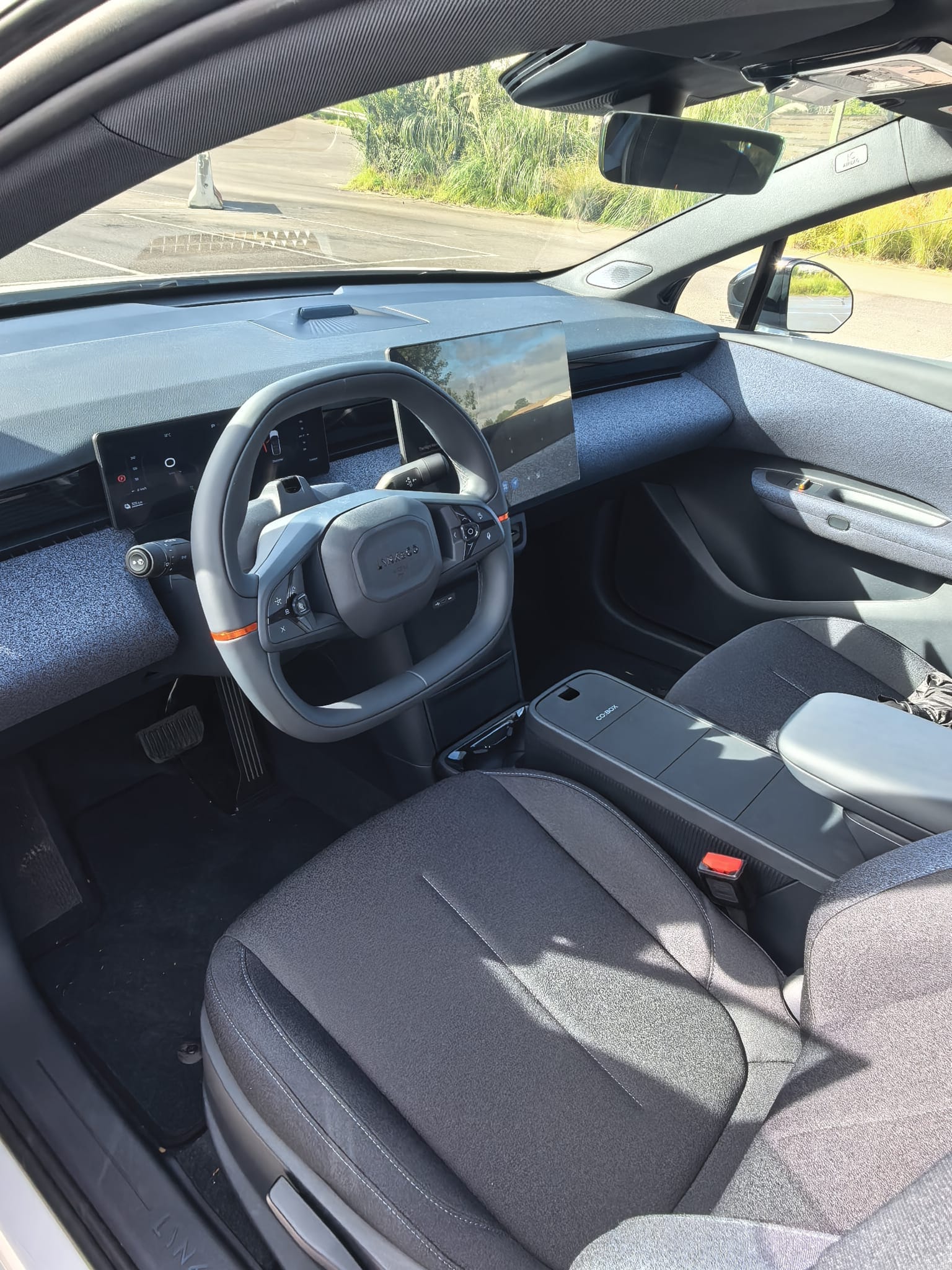 Lynk & Co 02 con GPS