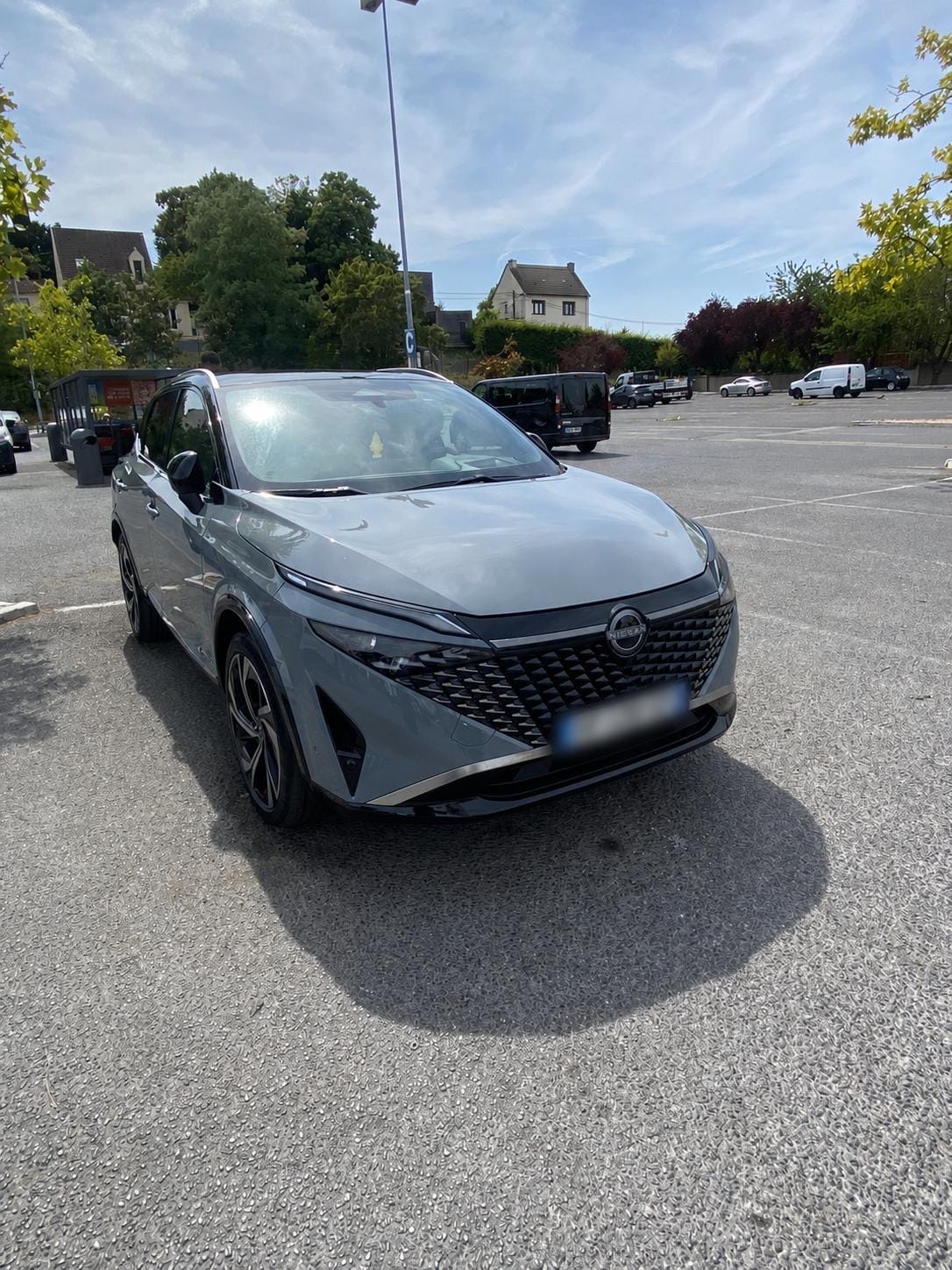 Nissan Qashqai, 2025, Essence 95 / Électrique (hybride), automatique