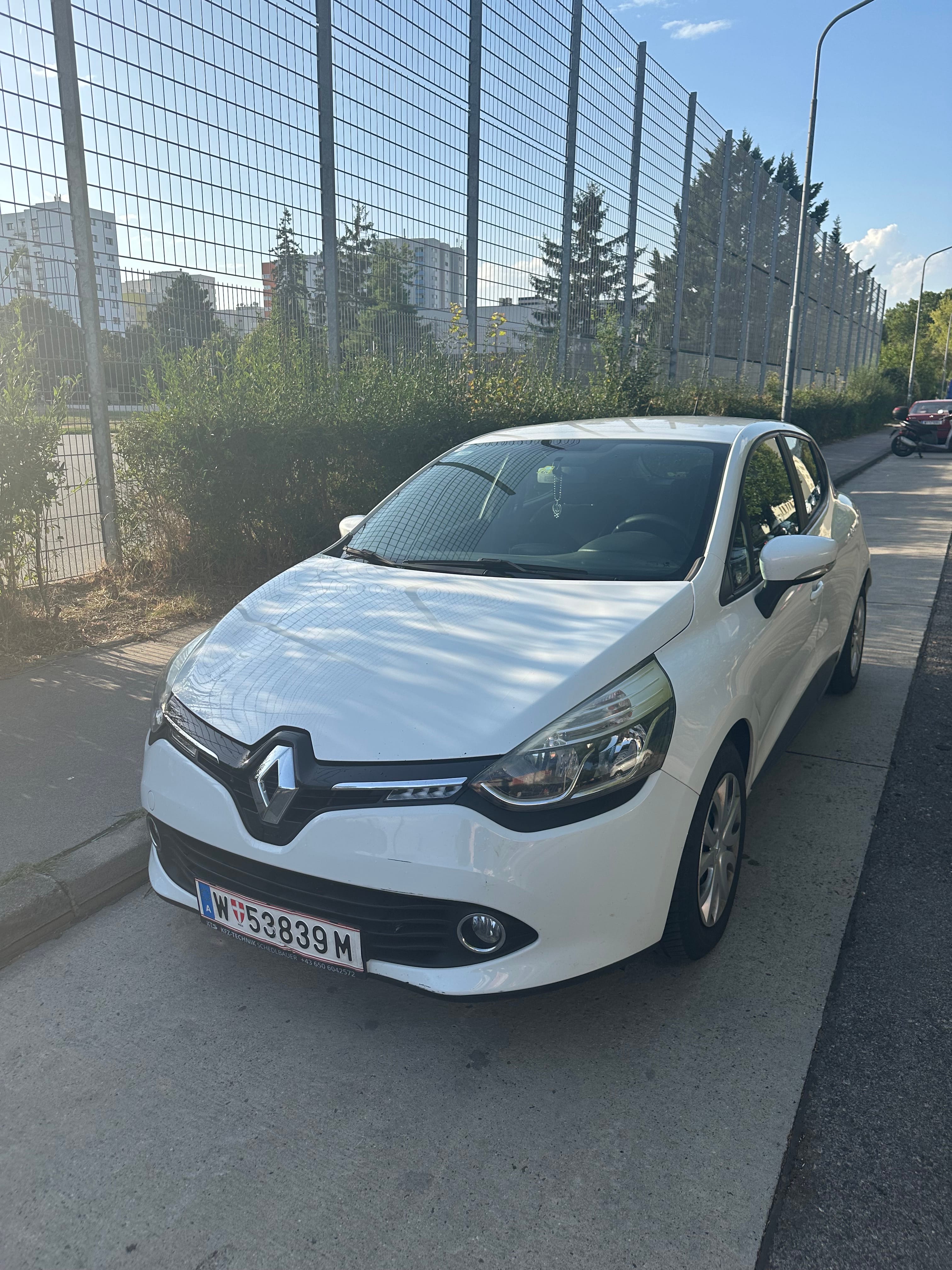 Renault Clio, 2016, Super 95