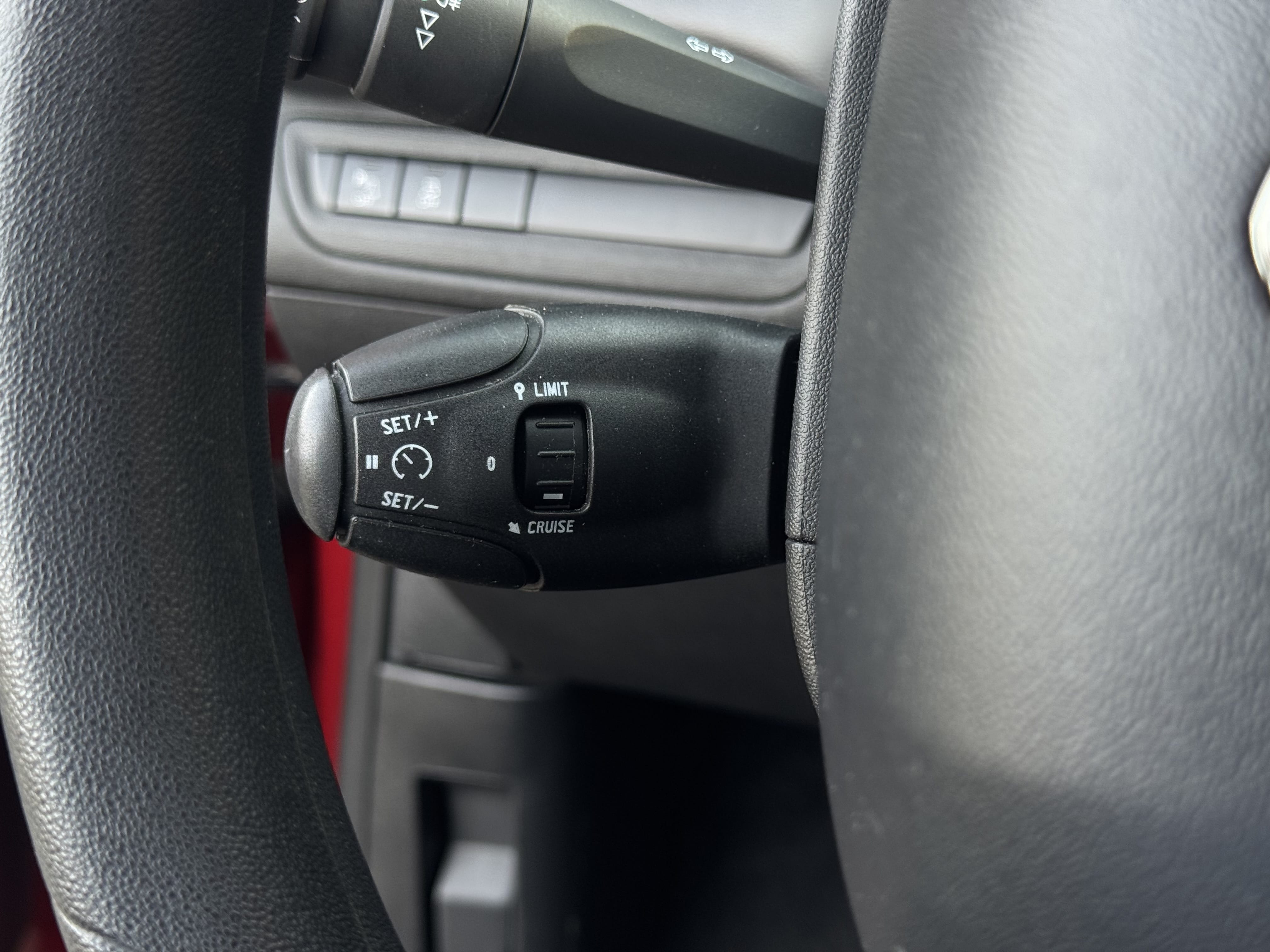 Peugeot 208 avec Régulateur de vitesse