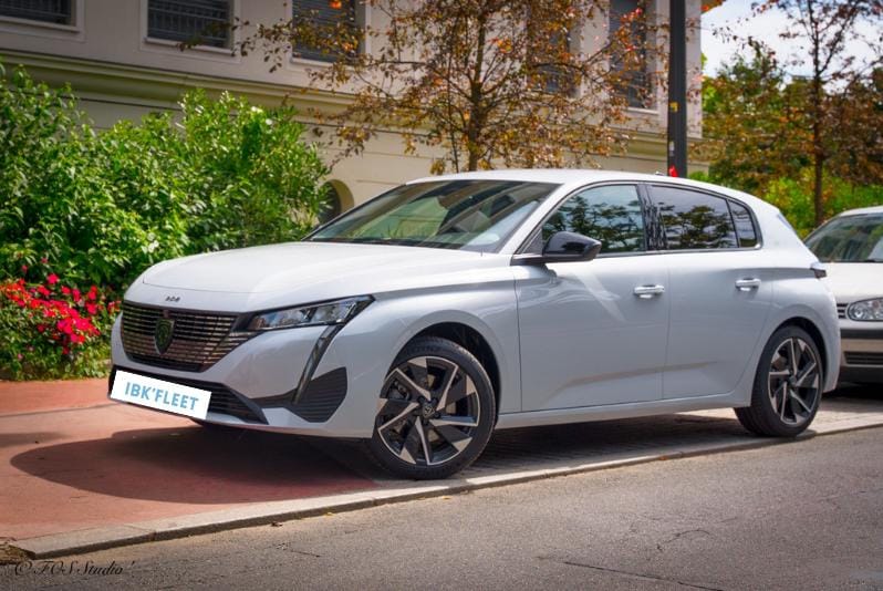 Peugeot 308, 2024, Essence 98 / Elektro (Hybrid), Automatik