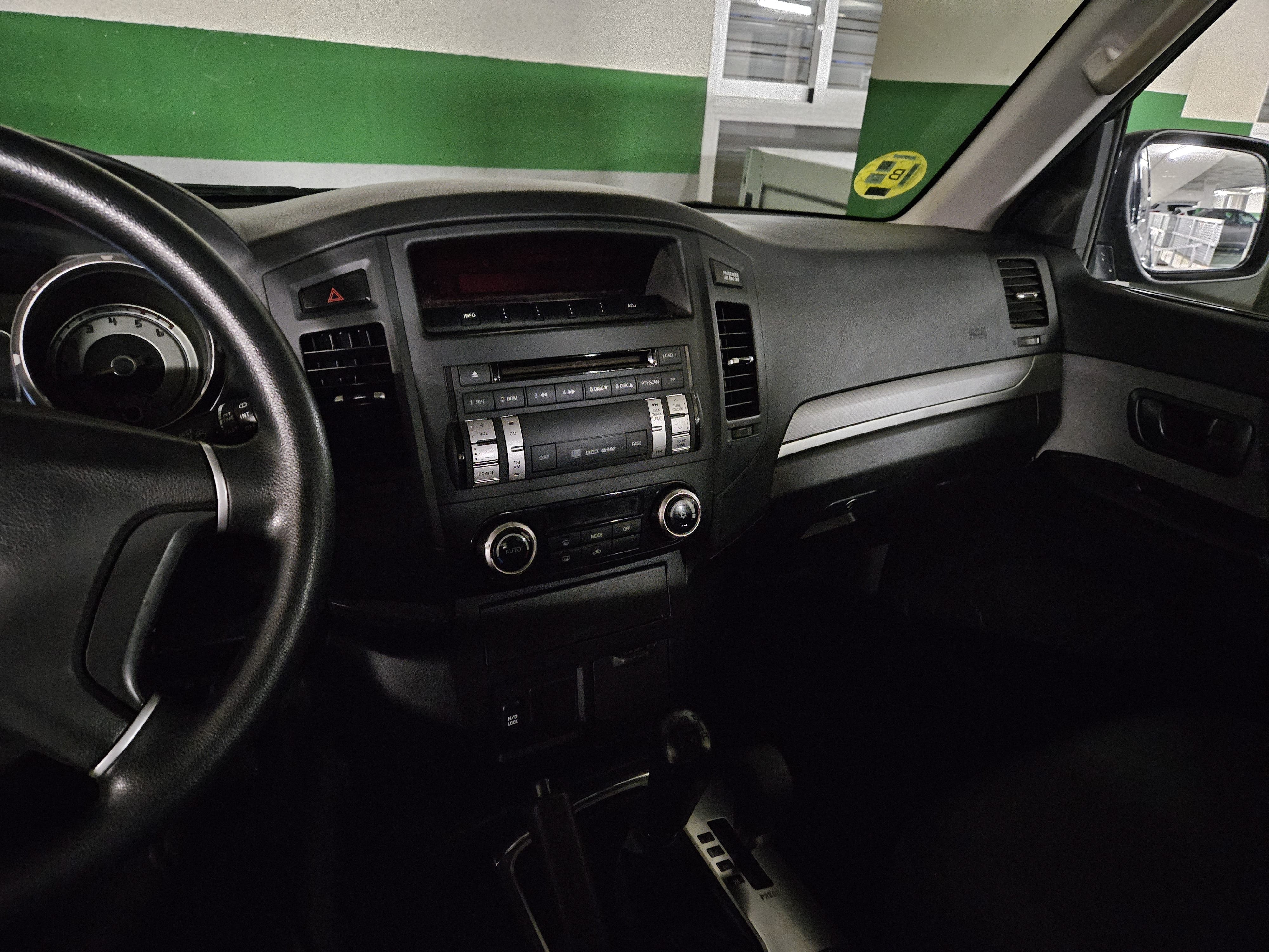 Mitsubishi Montero con Portaesquís