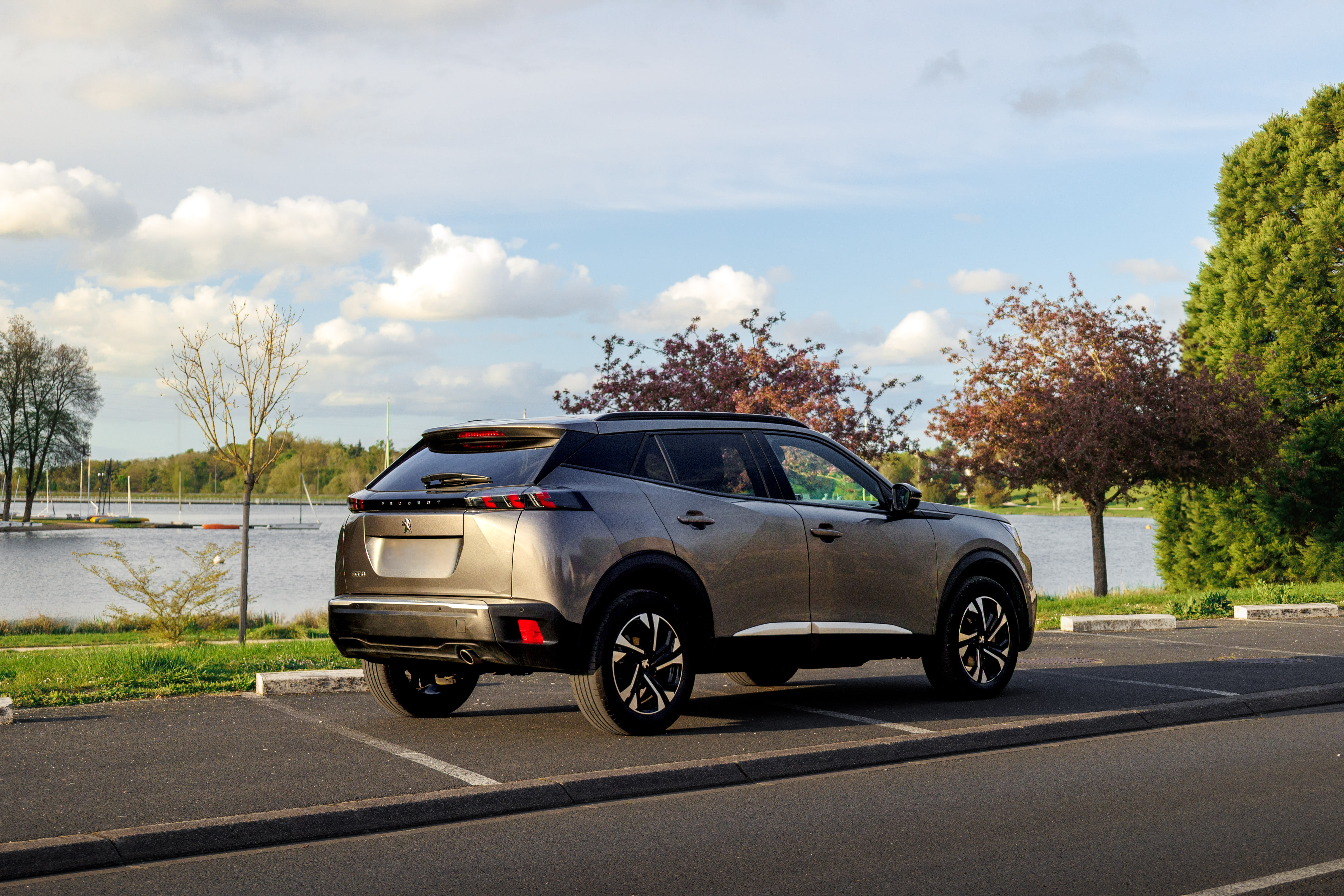 Peugeot 2008 avec GPS