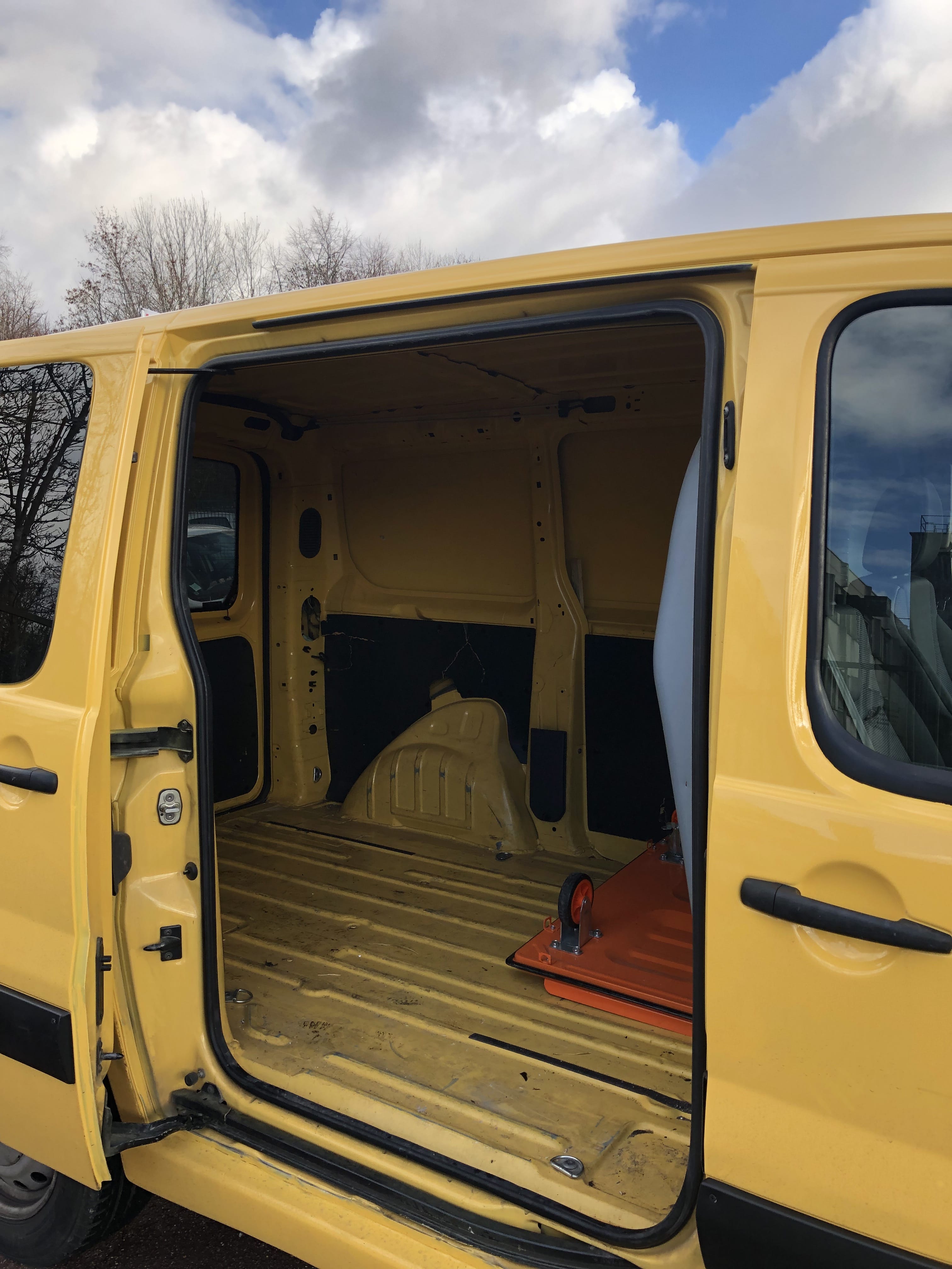 Citroen Jumpy L1 H1 BF avec Entrée audio / iPod