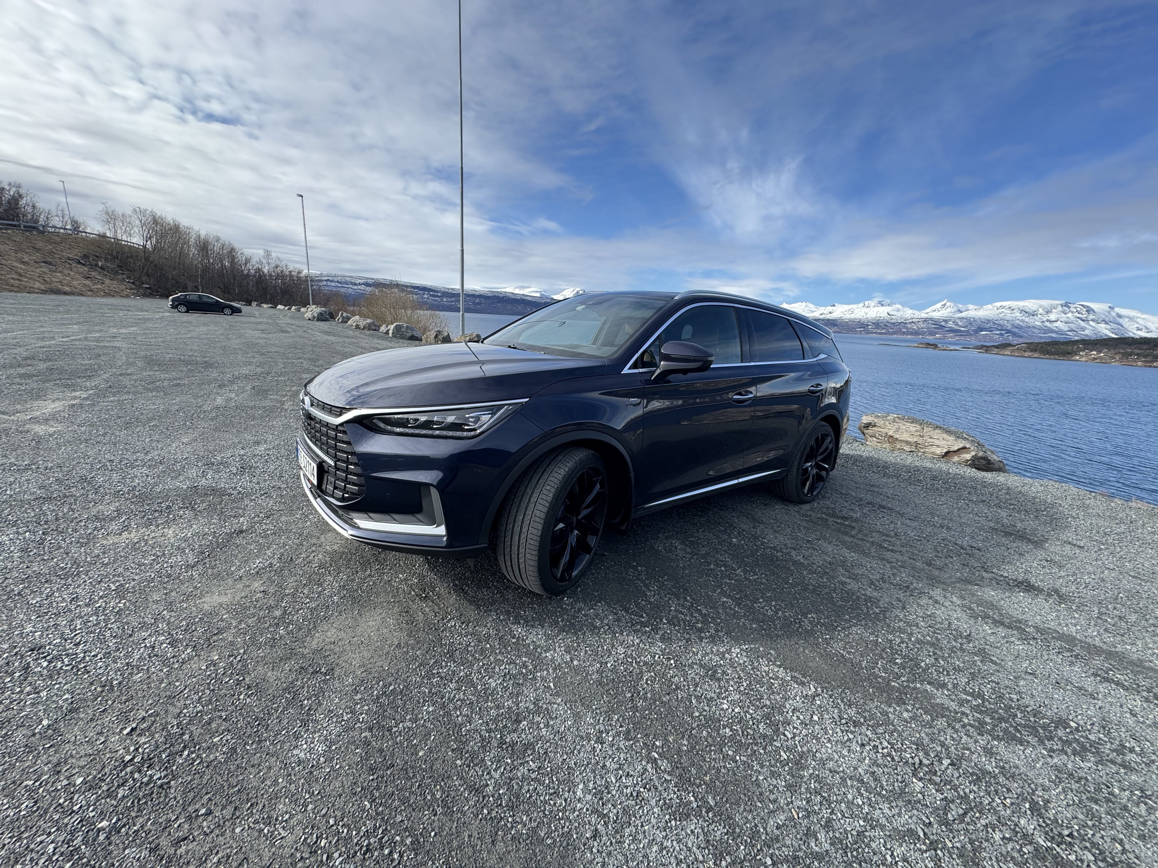 BYD Tang 4x4 Executive 7s with Bluetooth audio